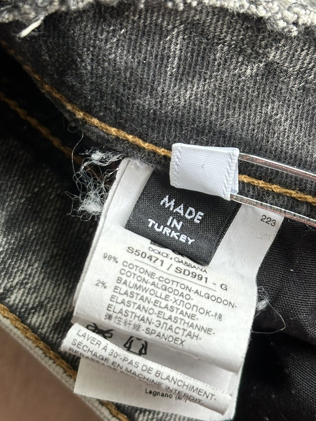 Dolce & Gabbana DOLCE&GABBANA Distressed Shorts Denim Pockets Grey Size 32 Size 32" / US 10 / IT 46 - 13 Thumbnail