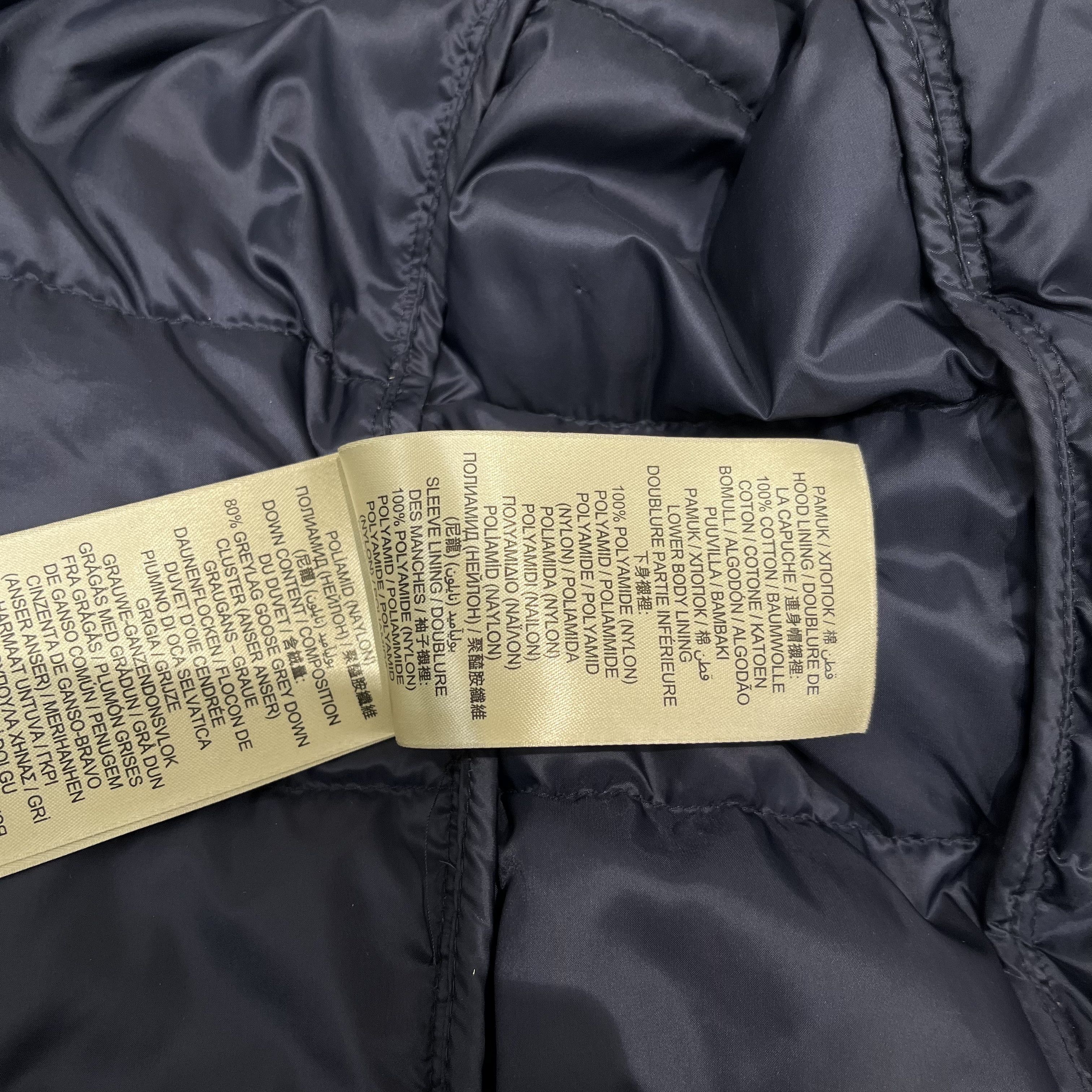 Burberry Burberry Lightweight Navy Puffer Jacket Size US L / EU 52-54 / 3 - 7 Thumbnail