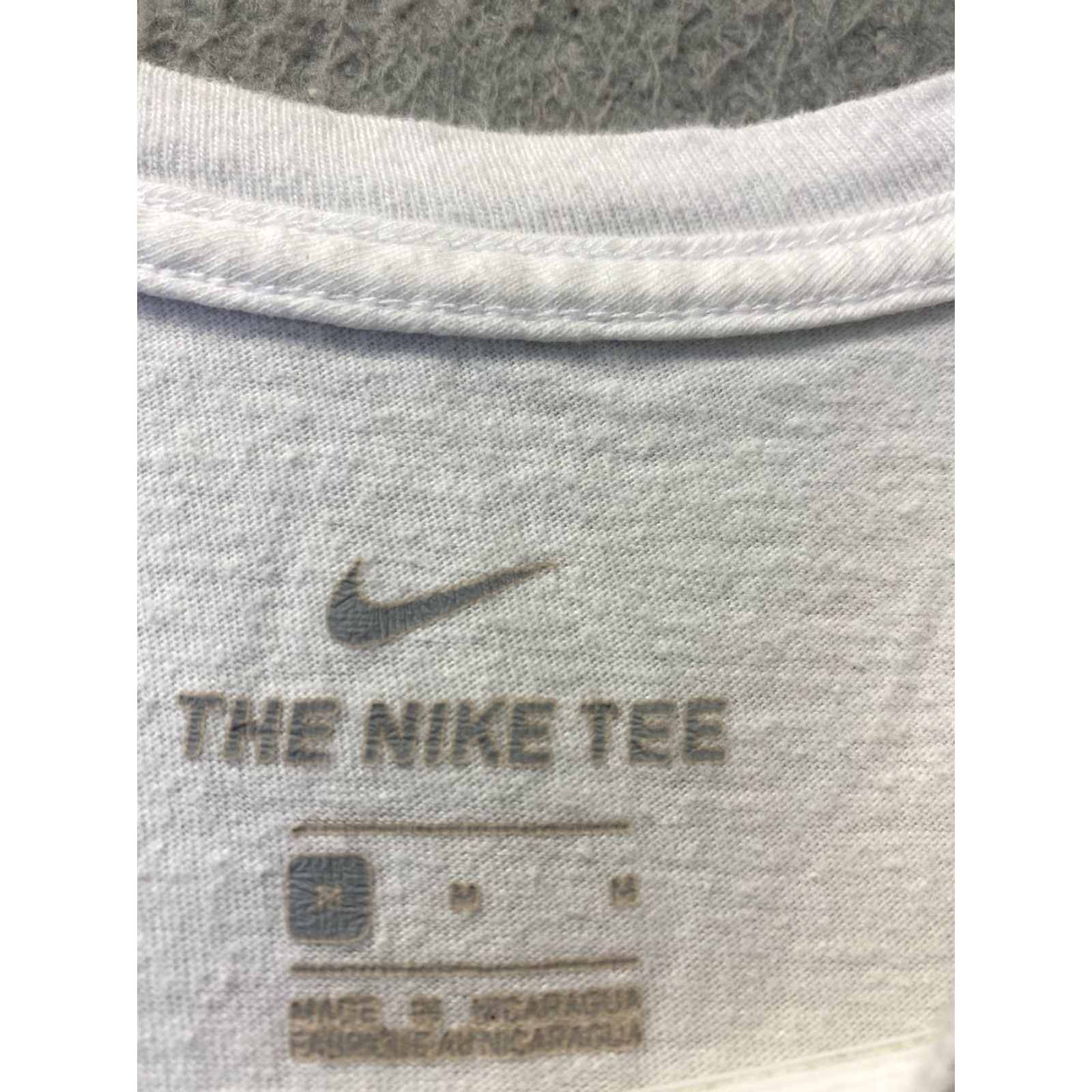 Nike Nike Shirt Mens M White Just Do It Short Sleeve Logo Streetwear 115-34 Mens Regular Fit Vintage No Size US M / EU 48-50 / 2 - 3 Thumbnail