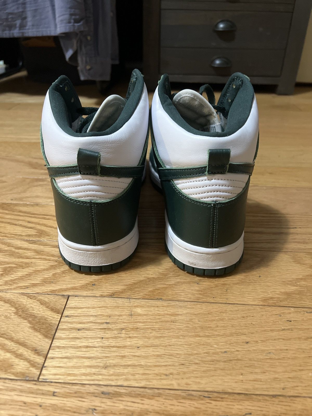Nike Nike dunks spartan green Size US 11.5 / EU 44-45 - 6 Thumbnail