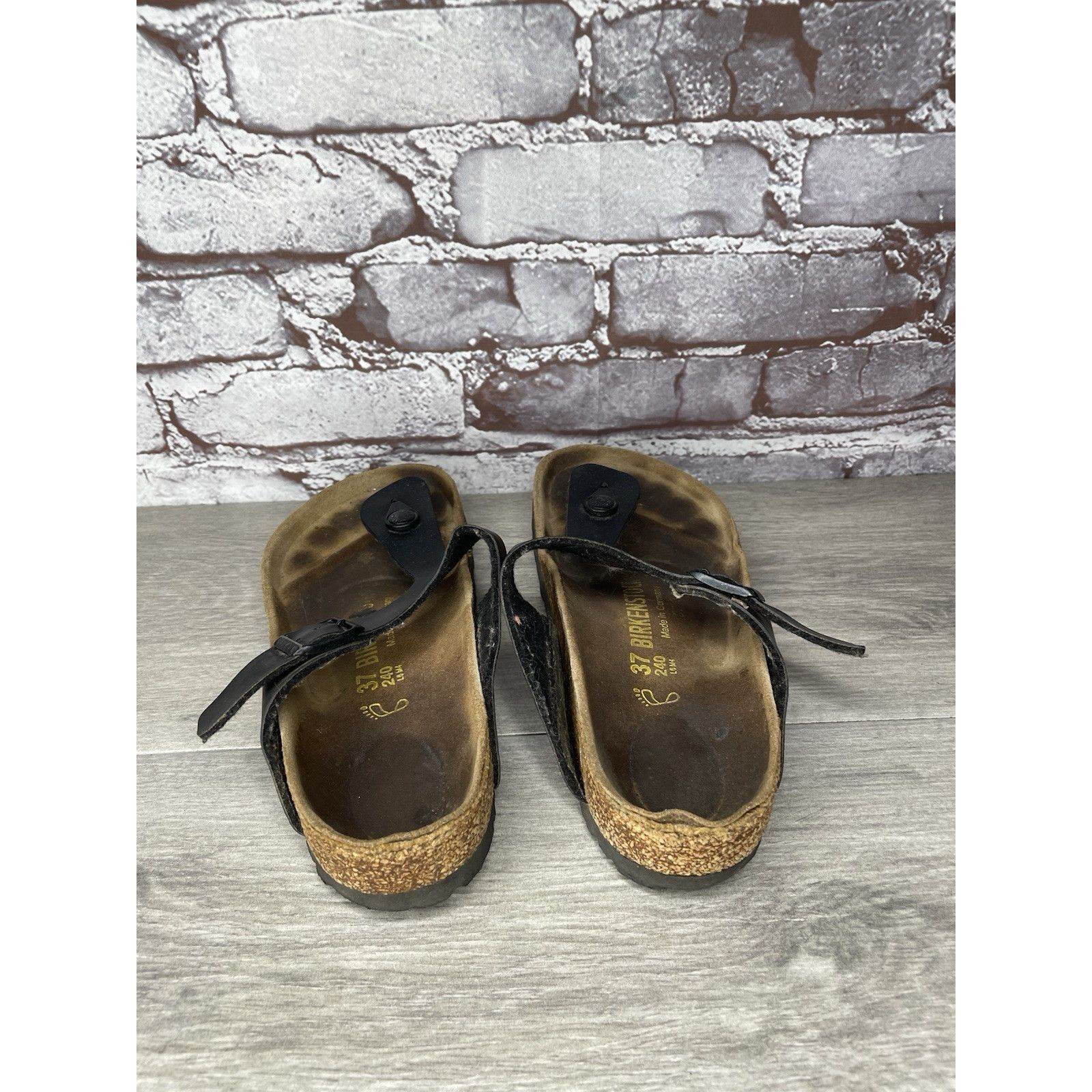 Birkenstock Birkenstock Gizeh Black Leather Thong Cork Strap Sandals Wom Size US 6 / IT 36 - 5 Thumbnail