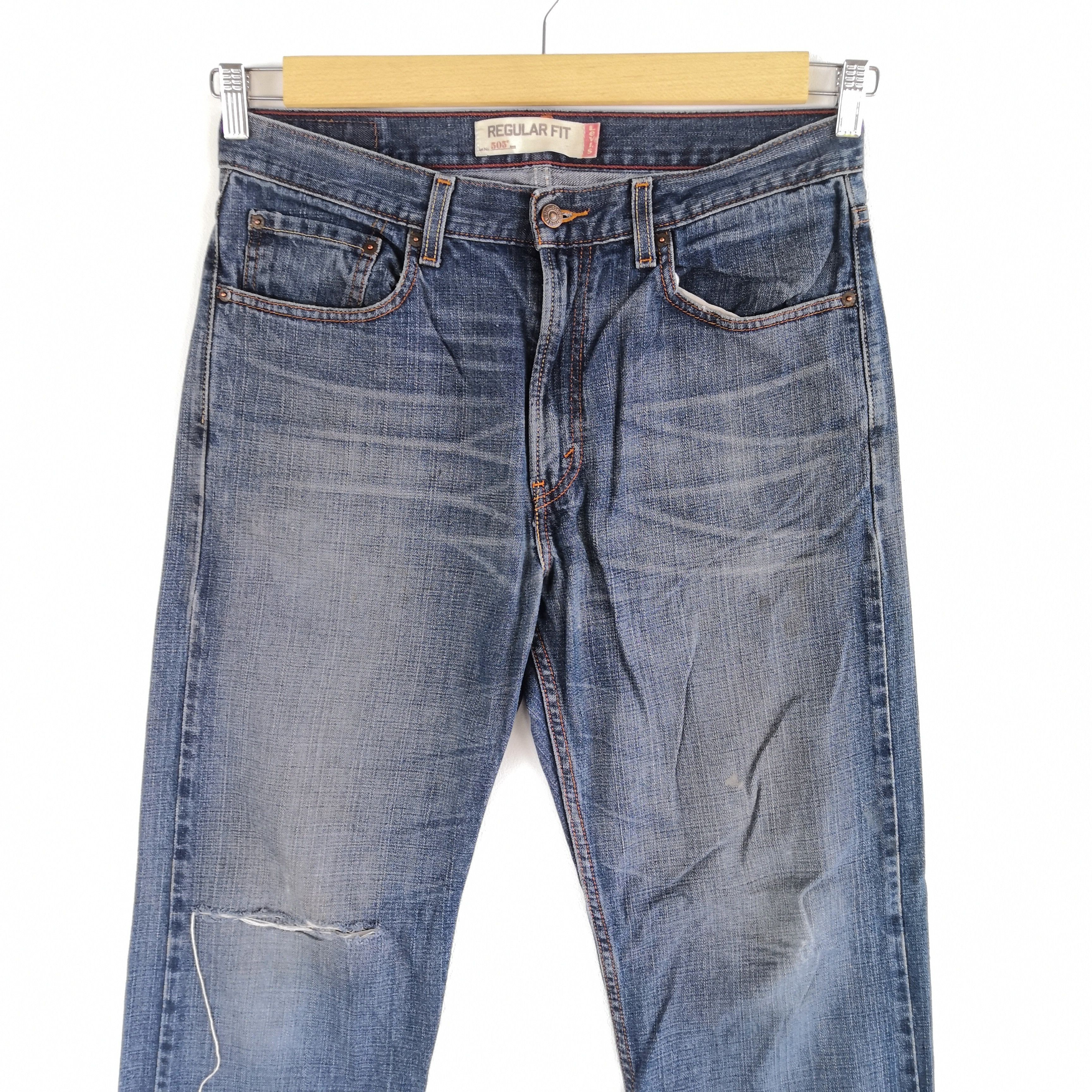 Levi's Vintage Levis 505 Distressed Jeans Levi's Light Wash Denim Size US 32 / EU 48 - 3 Thumbnail