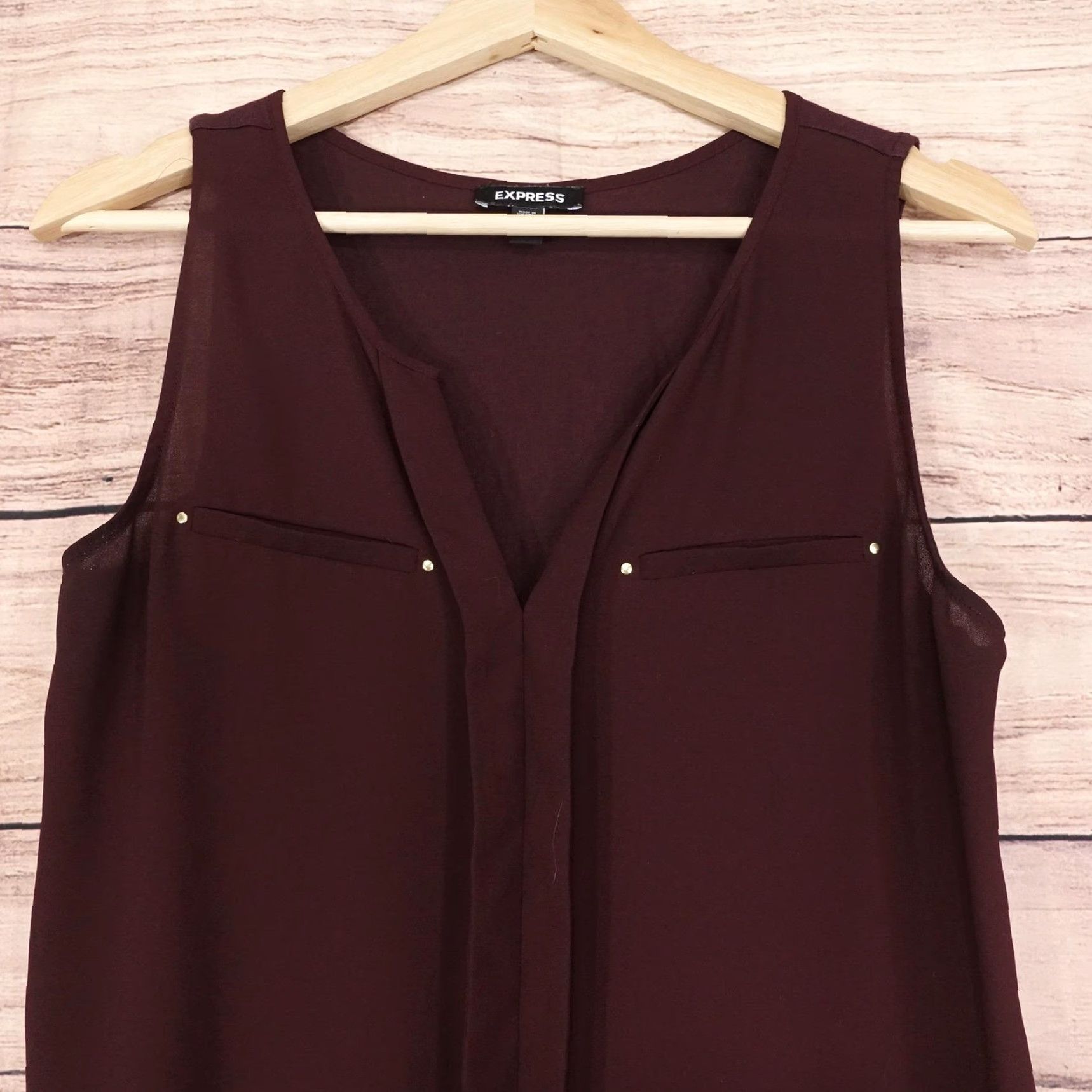Express Express Sleeveless Blouse Womens Medium Burgundy V-Neck High Low Top Career Chic Size M / US 6-8 / IT 42-44 - 2 Thumbnail