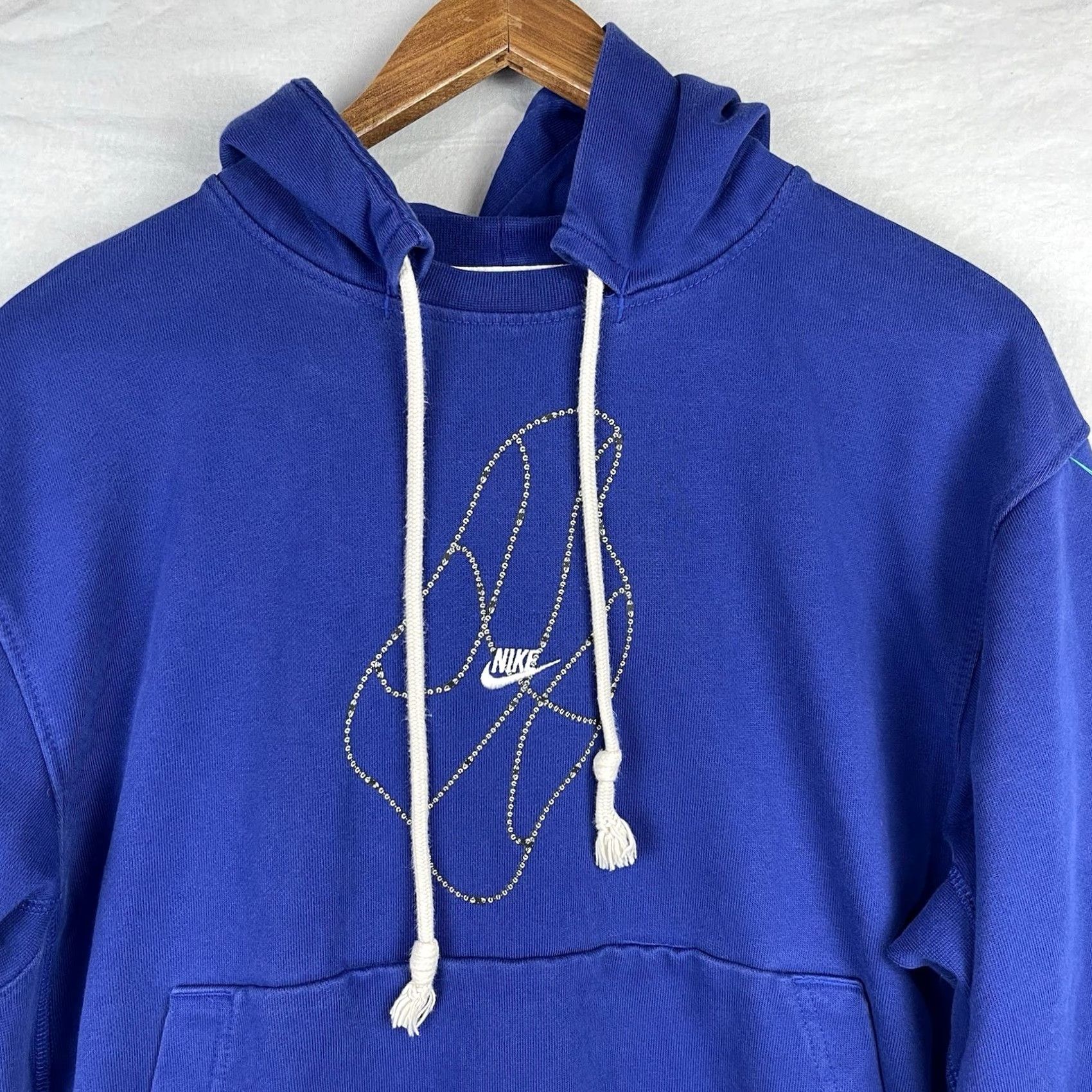 Nike Nike Hoodie Mens Small Blue Dri Fit Standard Issue Sweatshirt DQ6103-455 Size US S / EU 44-46 / 1 - 5 Thumbnail
