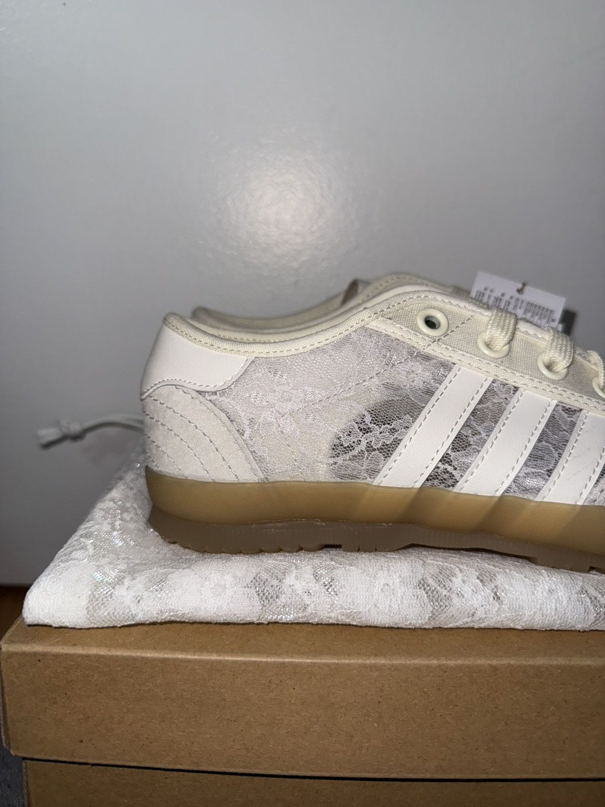 Adidas Adidas Tischtennis Naked Copenhagen Silvery Daisy Lace Pack Size US 5.5 / IT 35.5 - 3 Thumbnail