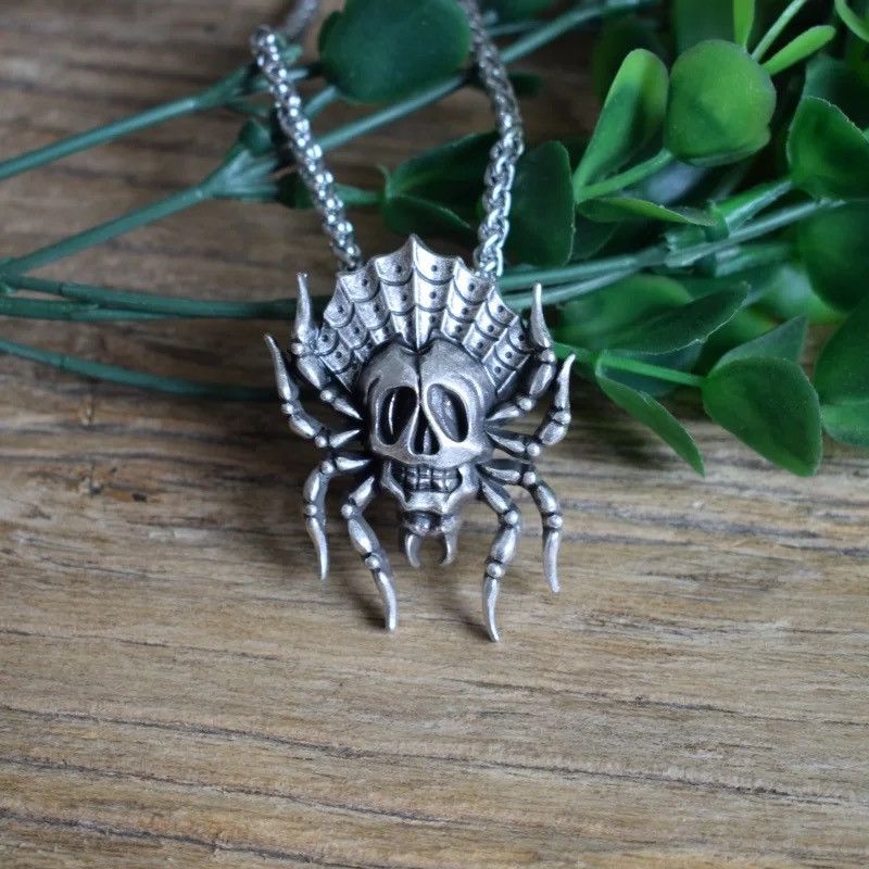 Jewelry Dead Head Skull Spider Pendant Necklace Size ONE SIZE - 1 Thumbnail