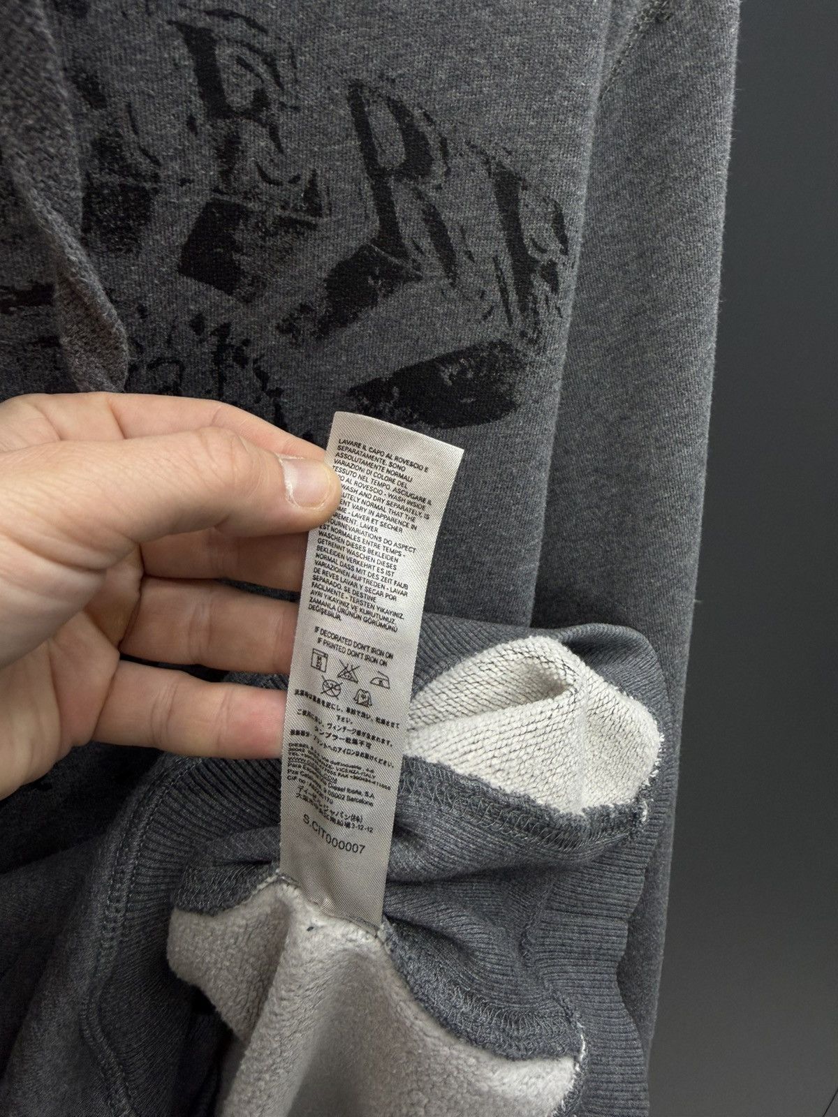 Diesel Vintage Y2k Diesel Hoodie Grey Graphic Pullover Size M Size US M / EU 48-50 / 2 - 8 Thumbnail