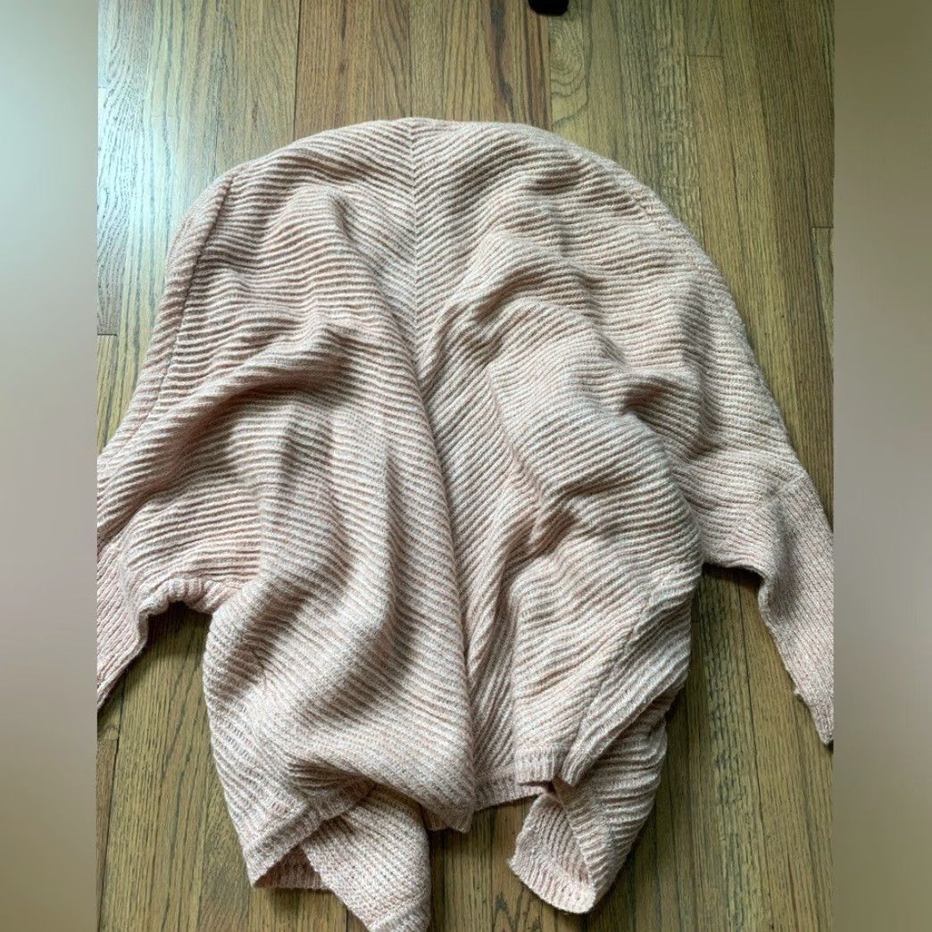 Anthropologie Anthropologie Pink Cardigan S Women Regular Sleeping in the Snow Cardigan Small Size S / US 4 / IT 40 - 6 Thumbnail