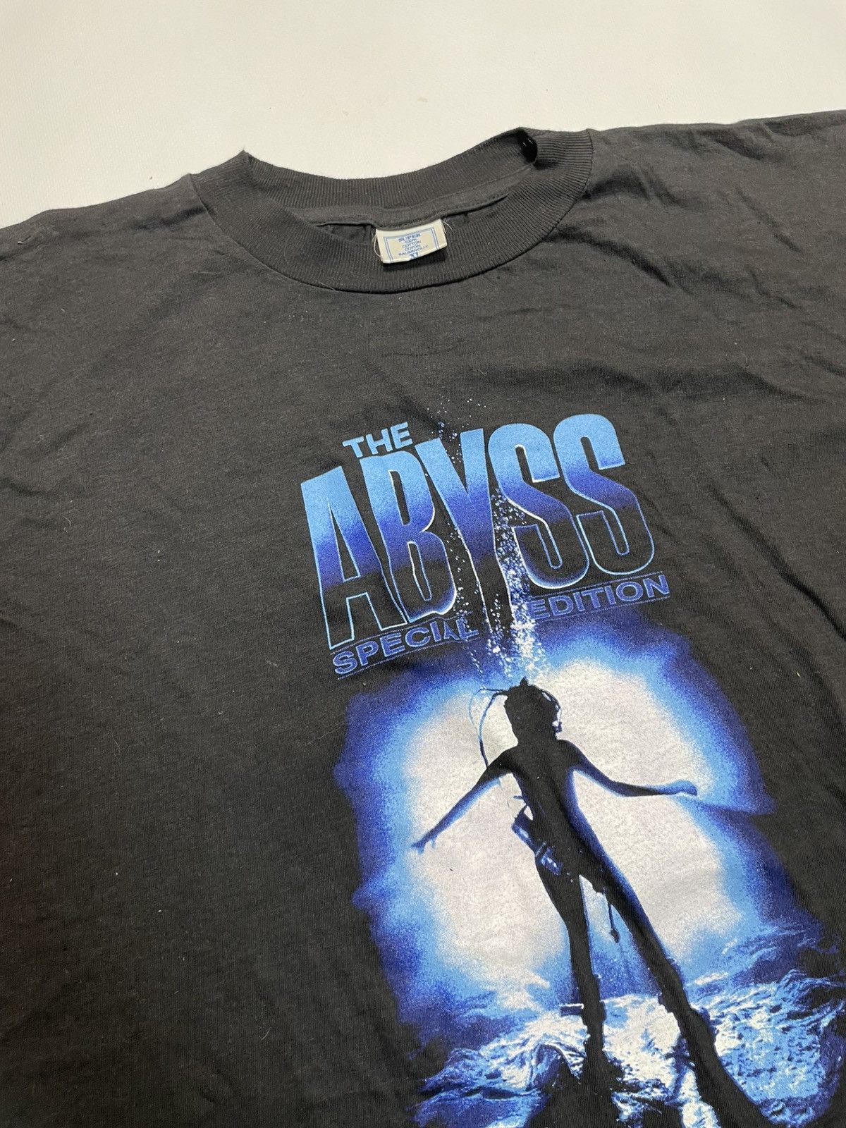 Vintage Vintage 1992 The Abyss Movie Promo T-Shirt Size XL Size US XL / EU 56 / 4 - 2 Thumbnail