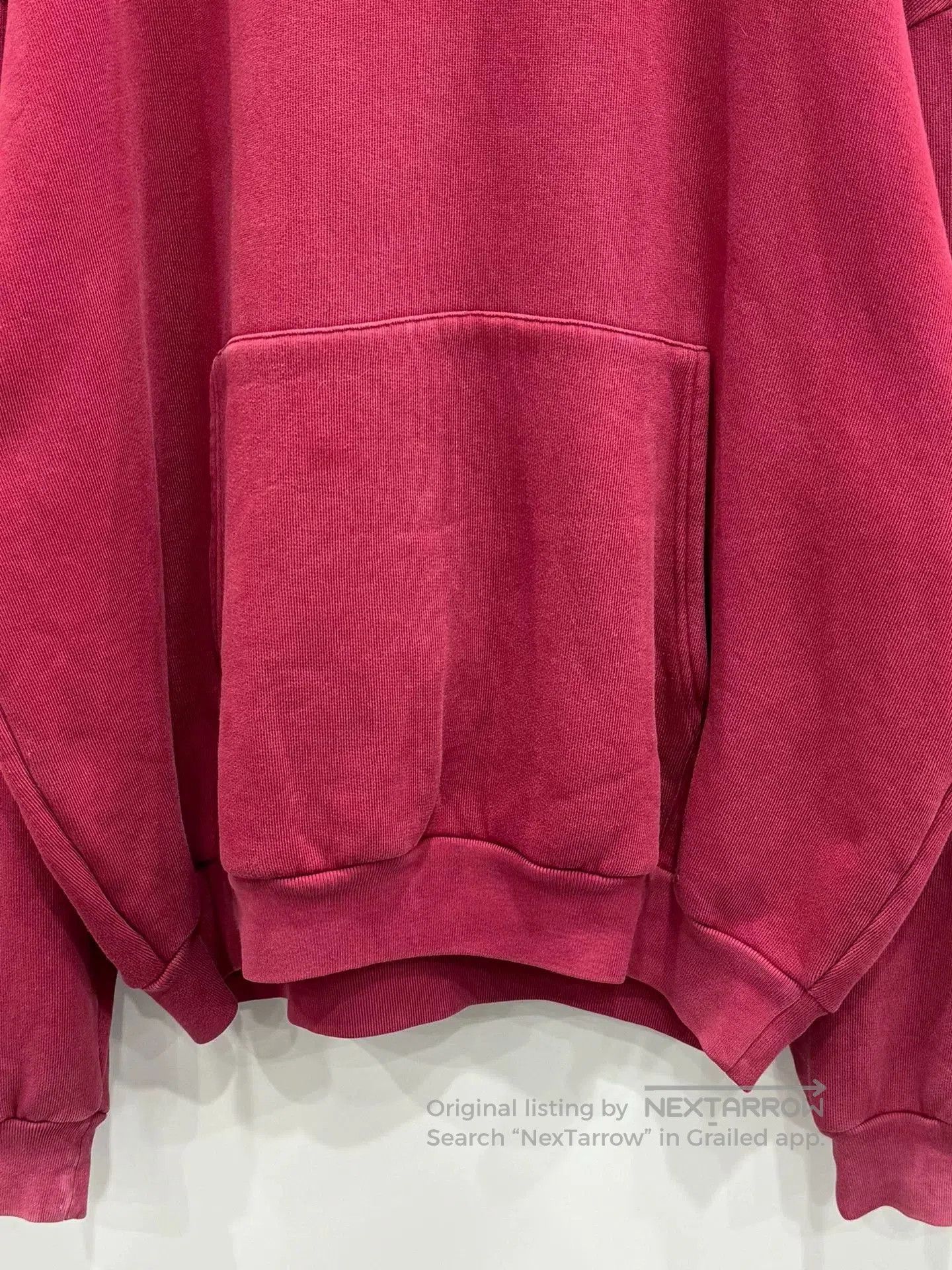 Balenciaga balenciaga hooded sweatshirt size M gently used. Size US M / EU 48-50 / 2 - 4 Thumbnail