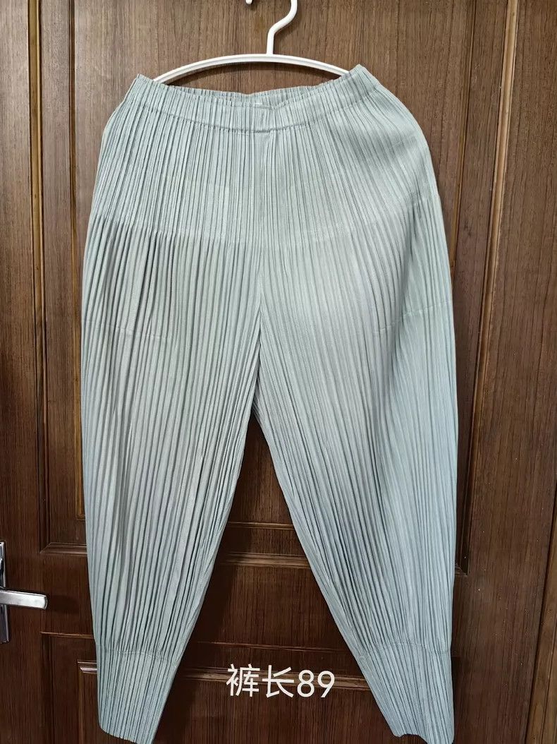 Other Issey Miyake size:3 Mint green puff pants Size 31" - 1 Thumbnail