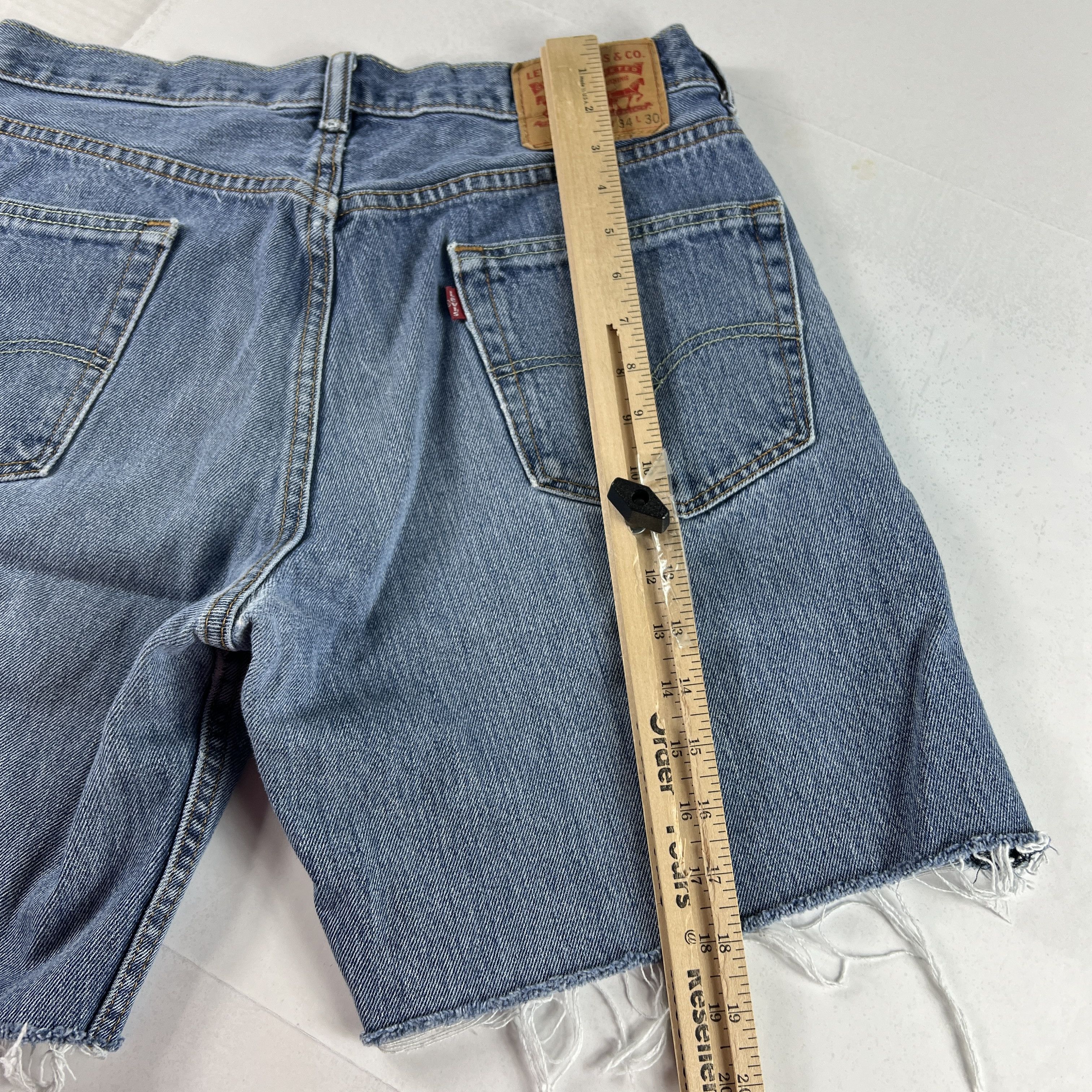 Levi's Levi's Jean Shorts 550 Relaxed Cut Off Cotton Denim Jorts Size US 33 - 11 Thumbnail
