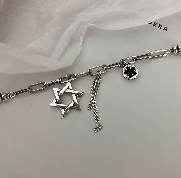 Vintage Spider Pendants Necklaces Size ONE SIZE - 3 Thumbnail