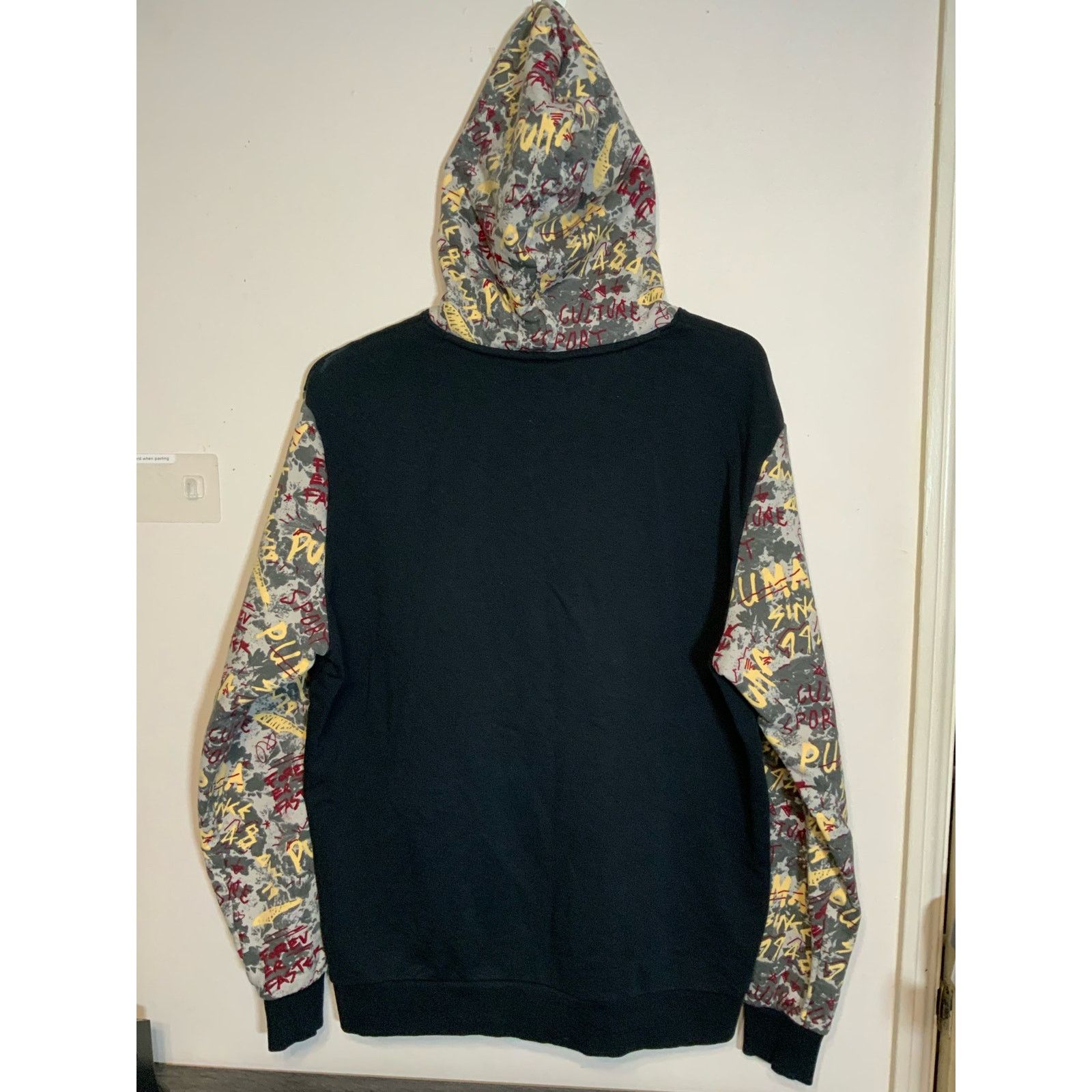Puma Puma Graffiti Hoodie Sweatshirt Pullover Men's Size XL USED Size US XL / EU 56 / 4 - 3 Thumbnail