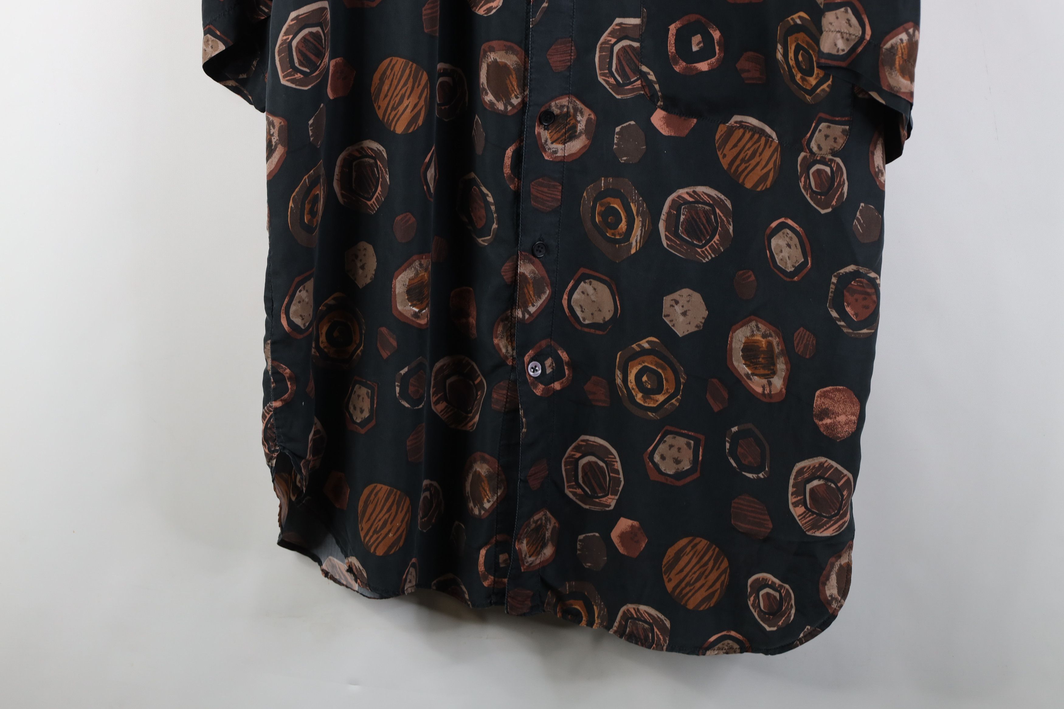 Vintage Vintage 90s Streetwear Geometric Silk Baggy Button Shirt Size US L / EU 52-54 / 3 - 3 Thumbnail