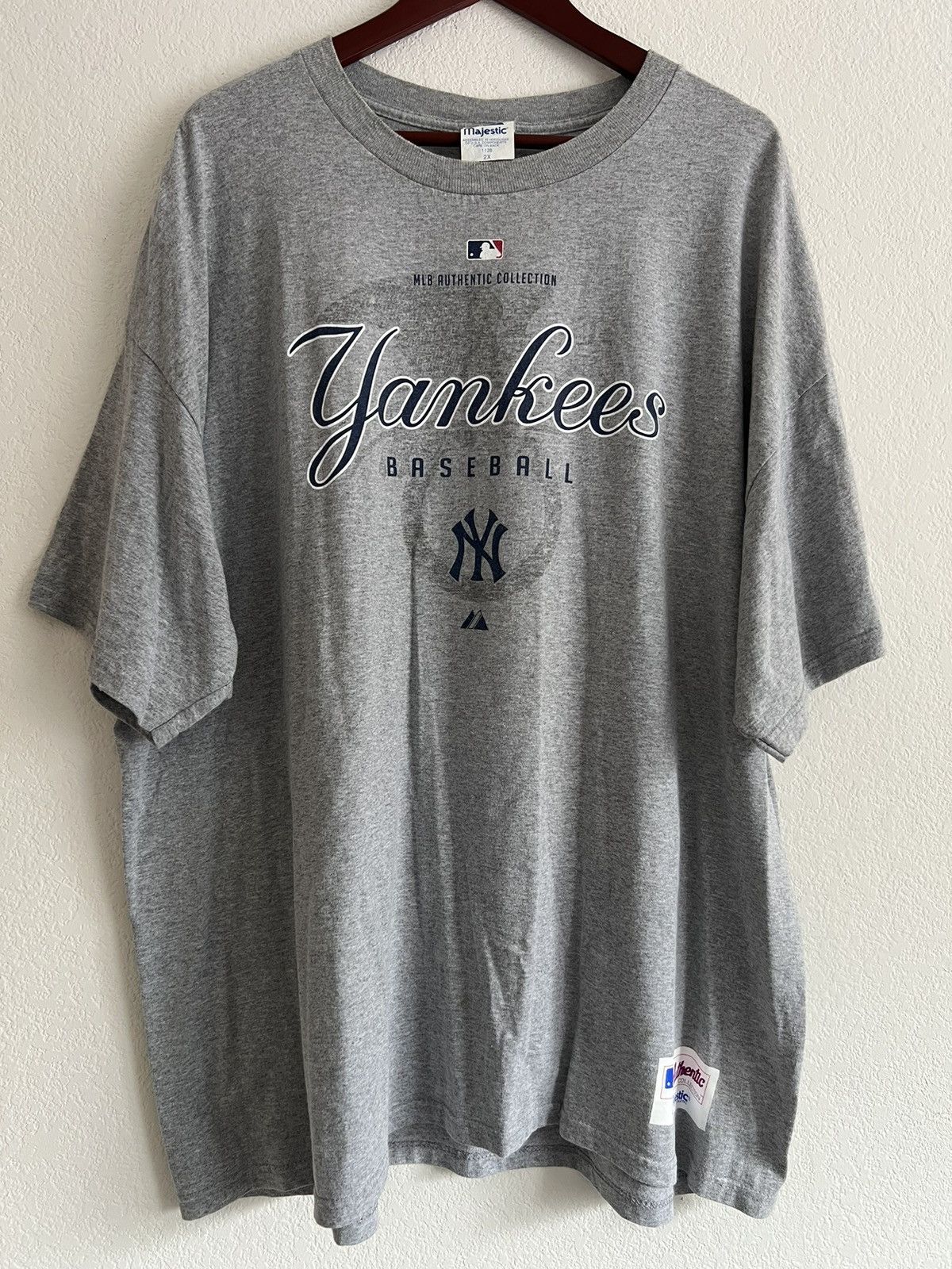 Vintage Vtg Late 90s Yankees Logo Grey Baggy Practice Tee Majestic ...