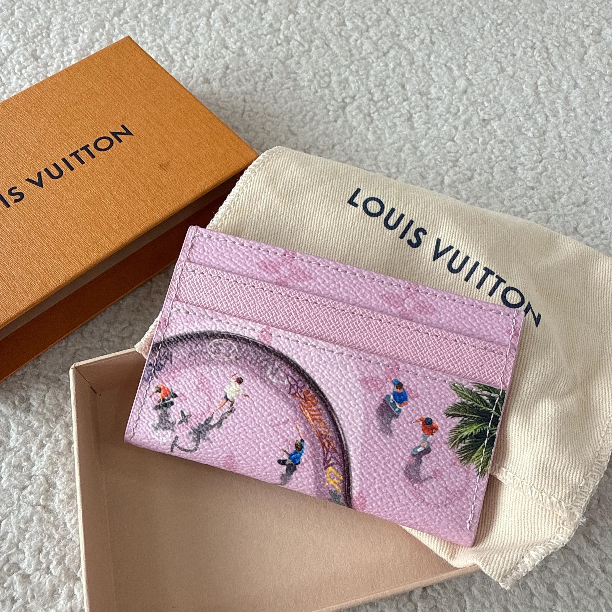 Louis Vuitton LV Sports Series Pink Limited Cardholder 9504 Size ONE SIZE - 5 Thumbnail