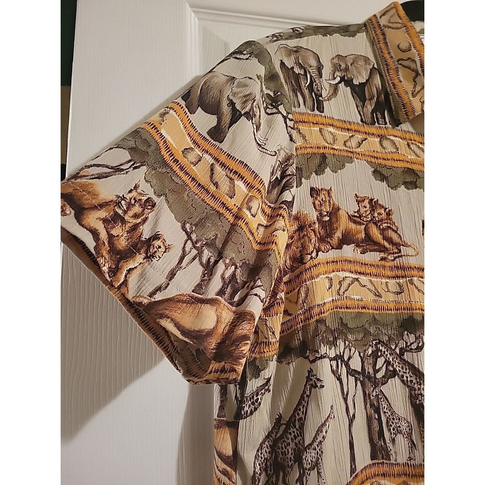 Other Alfred Dunner Short Sleeve Exotic Print Blouse Button Shirt Size XXL / US 16-18 / IT 52-54 - 5 Thumbnail