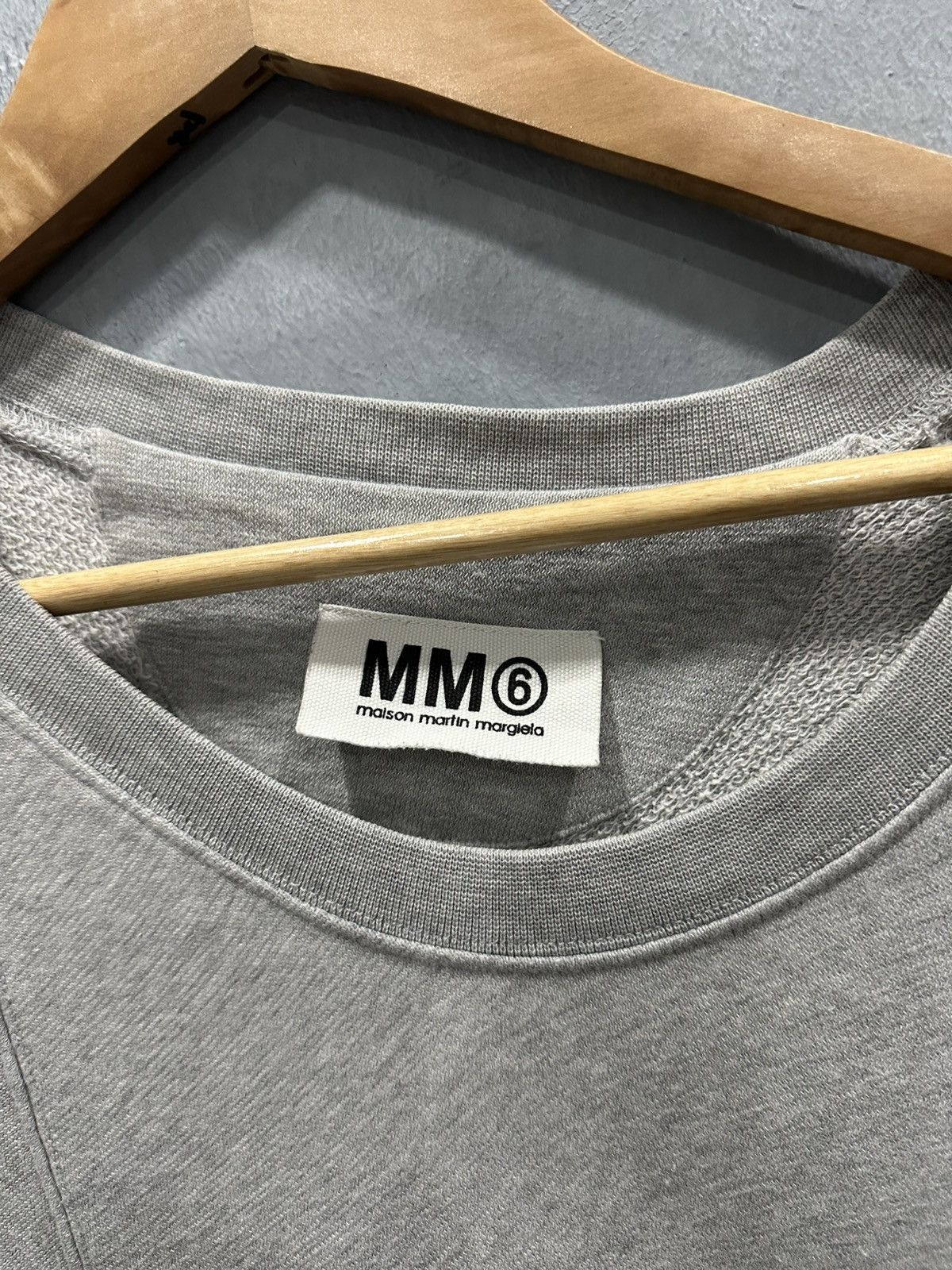 Maison Margiela Maison Martin Margiela MM6 Asymmetrical Sweatshirt Size US M / EU 48-50 / 2 - 3 Thumbnail