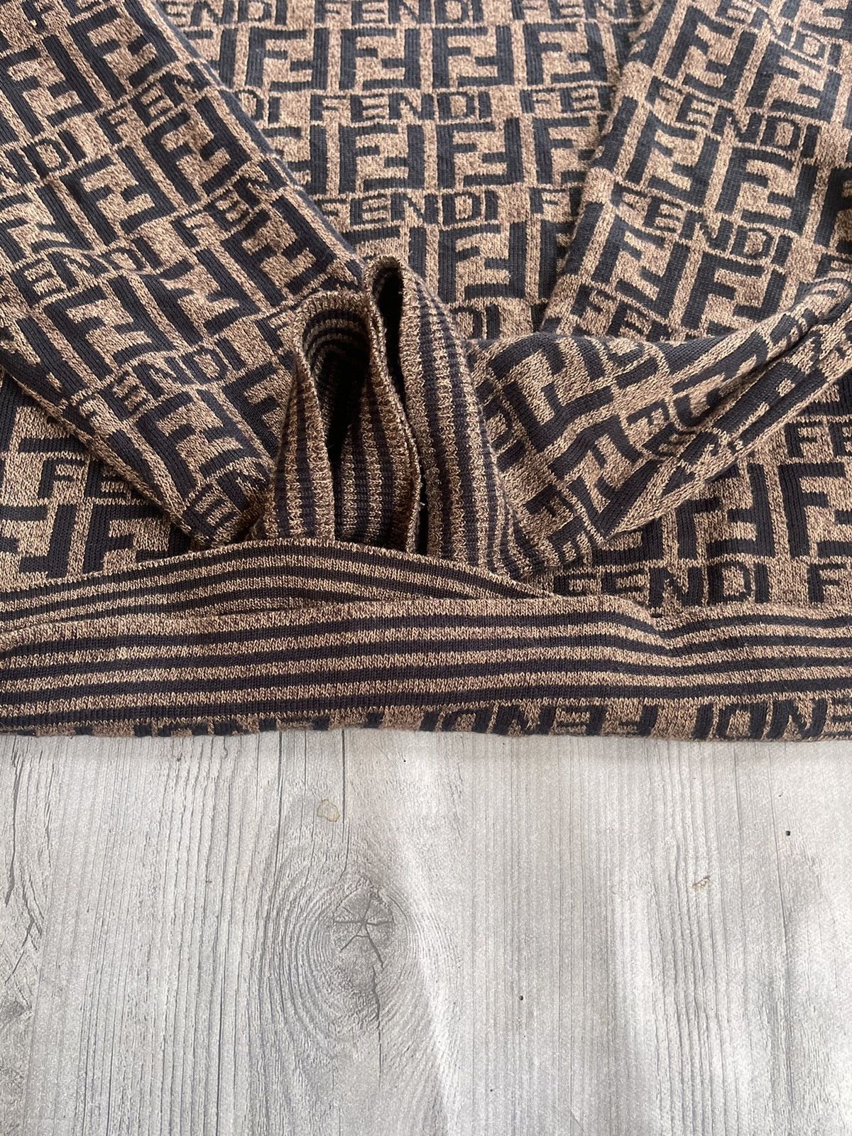 Fendi Fendi monogram knitwear Size M / US 6-8 / IT 42-44 - 9 Thumbnail