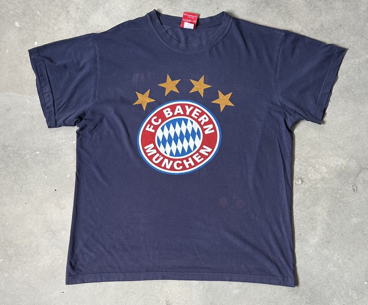 Vintage VINTAGE BAYERN MUNCHEN CHAMPION 2 DECADE TEE Size US L / EU 52-54 / 3 - 1 Thumbnail