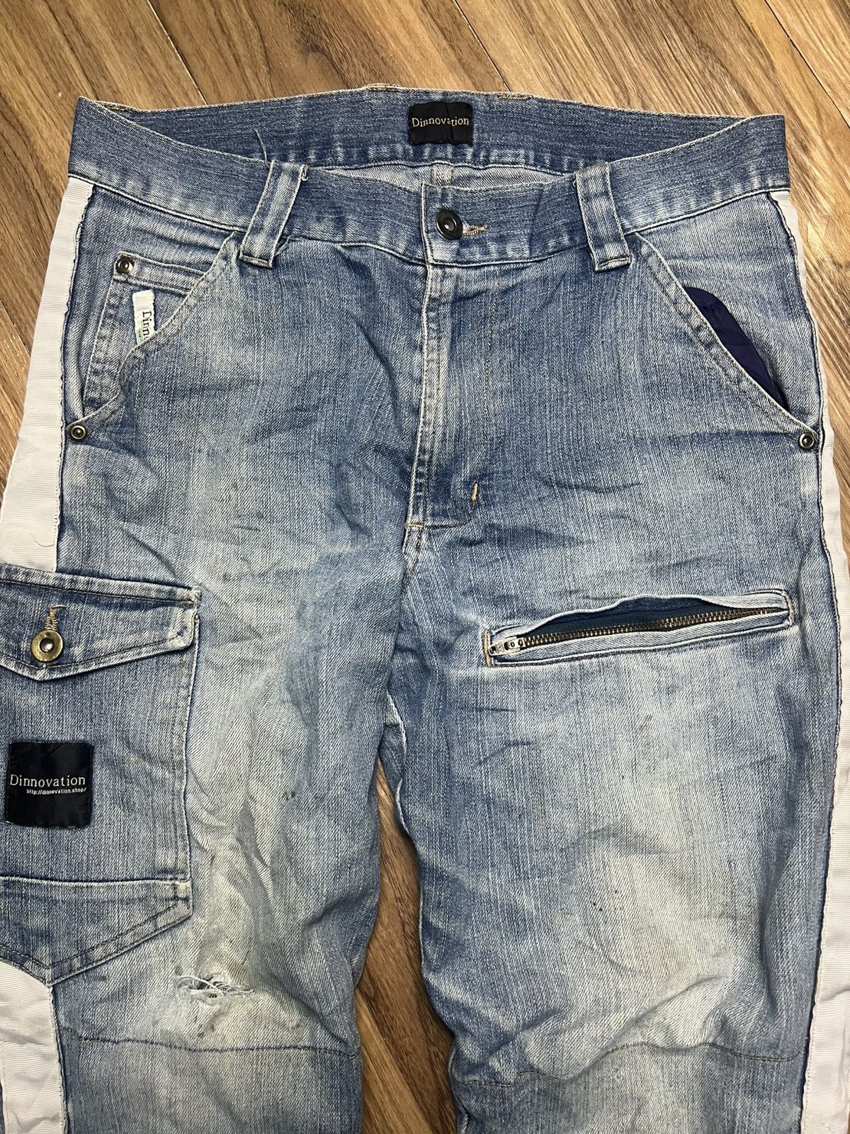 Japanese Brand Dinnovation Denim Cargo Jeans with White Racing Stripes (42) Size US 30 / EU 46 - 3 Thumbnail