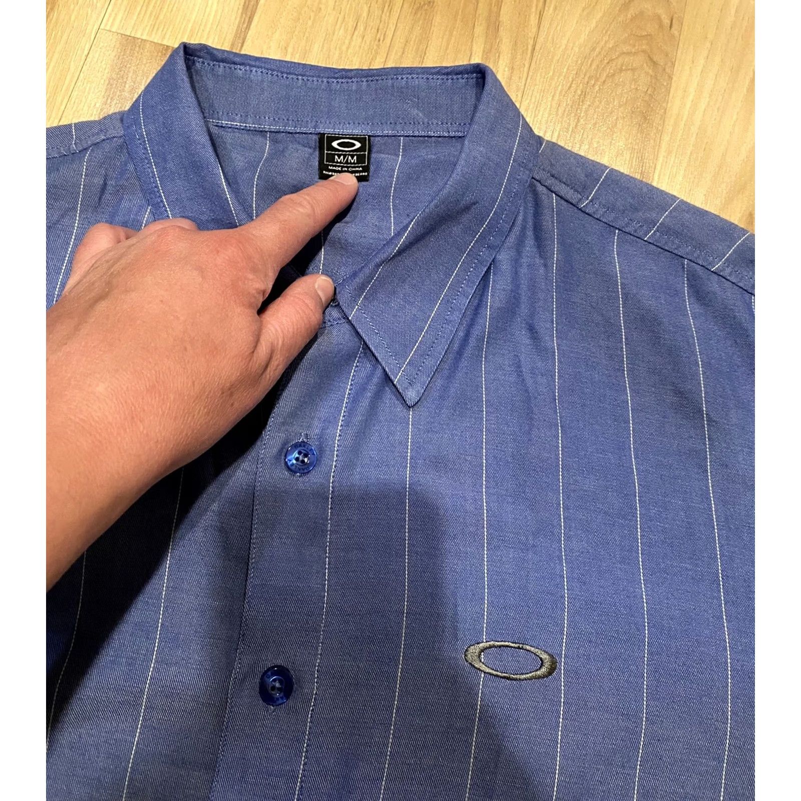Oakley Oakley Men’s Striped Short Sleeved Button-Up Shirt Blue Embroidered M Size US M / EU 48-50 / 2 - 3 Thumbnail