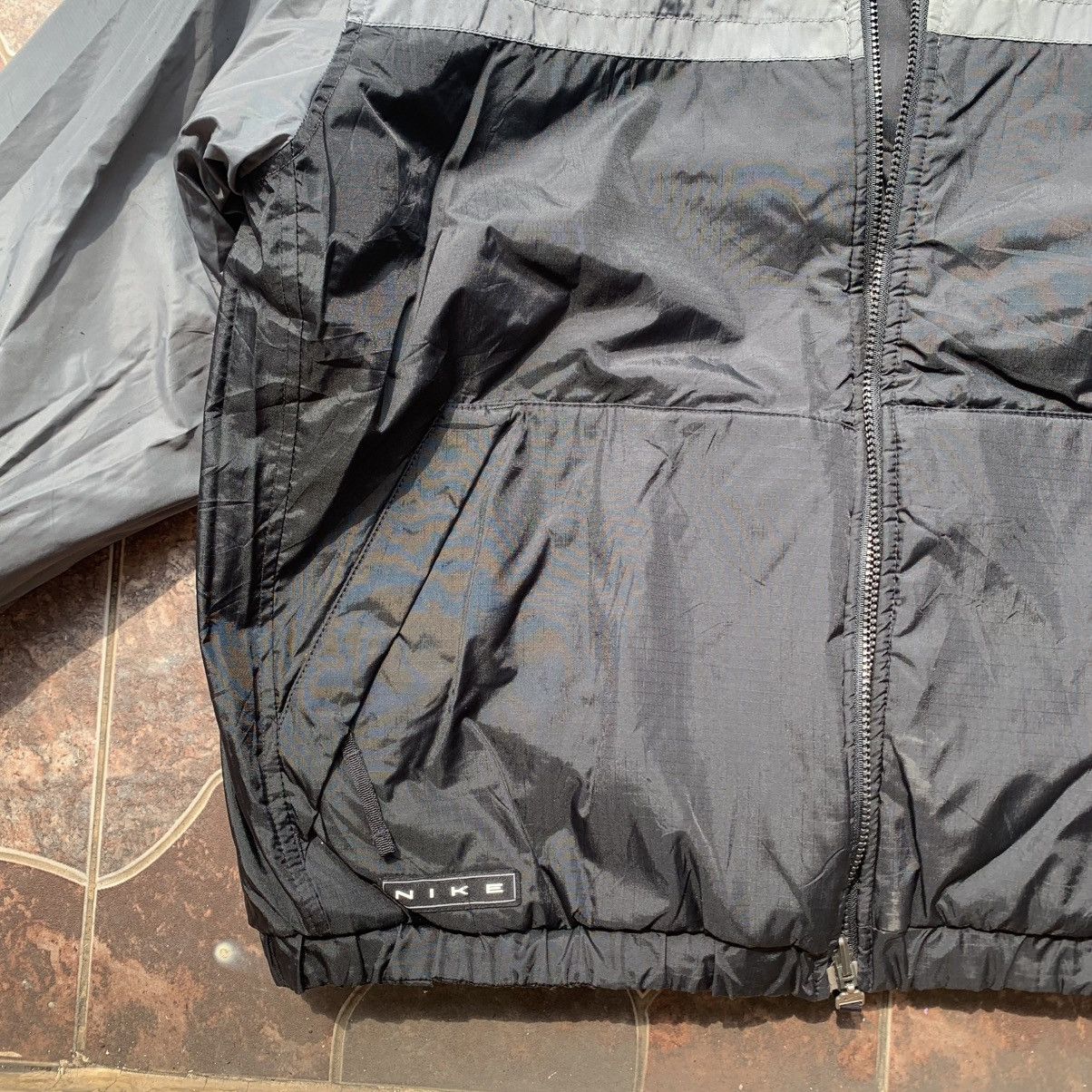 Nike 90s NIKE REVERSIBLE VINTAGE OVERSIZED PUFFER DOWN JACKET Size US L / EU 52-54 / 3 - 7 Thumbnail
