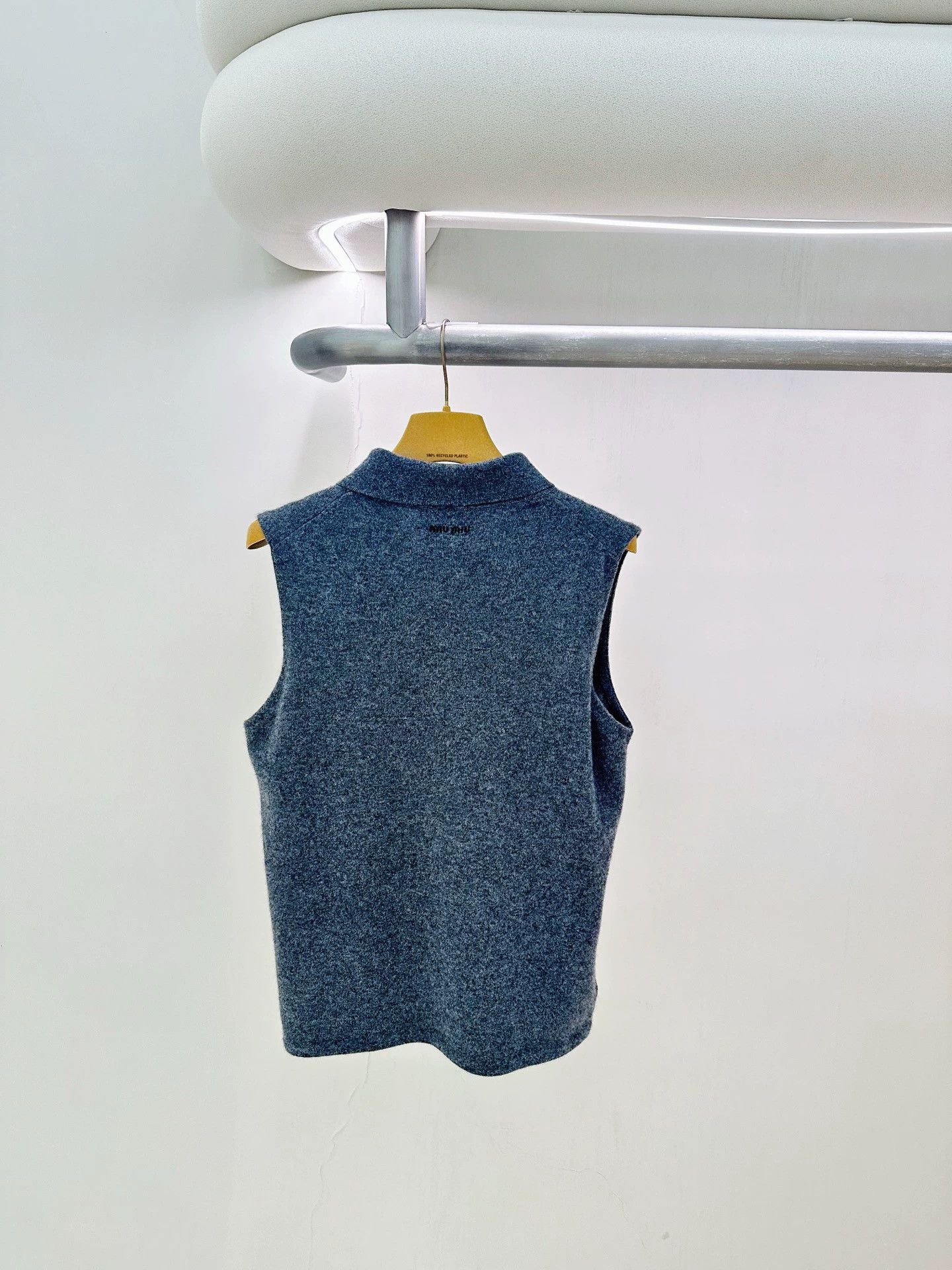 Miu Miu MIU MIU 99 New Gray Cashmere Vest 46 Left Shoulder Loose Size L / US 10 / IT 46 - 2 Thumbnail