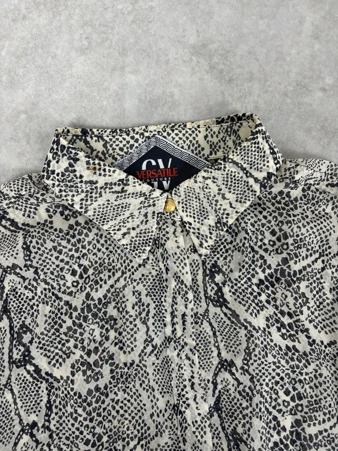 Versace Versace Jeans Grey Python Print Silk Shirt Size US L / EU 52-54 / 3 - 4 Thumbnail