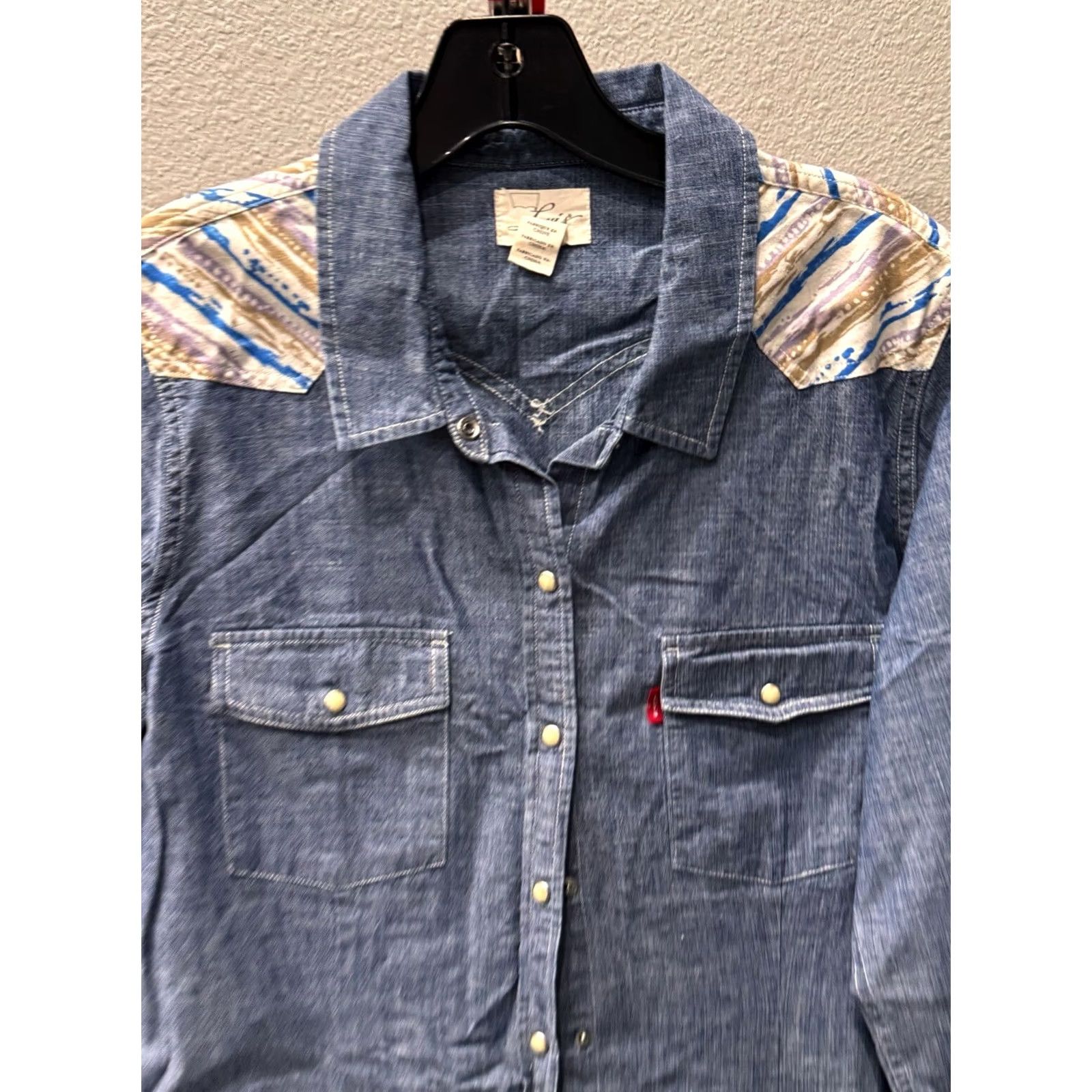 Vintage WOMENS Levis Long SLeeve Pearl Snap LONG SLEEVE SHIRT Large L Shirt Womens Levis Long Sleeve Pearl Snap XL? Size L / US 10 / IT 46 - 2 Thumbnail