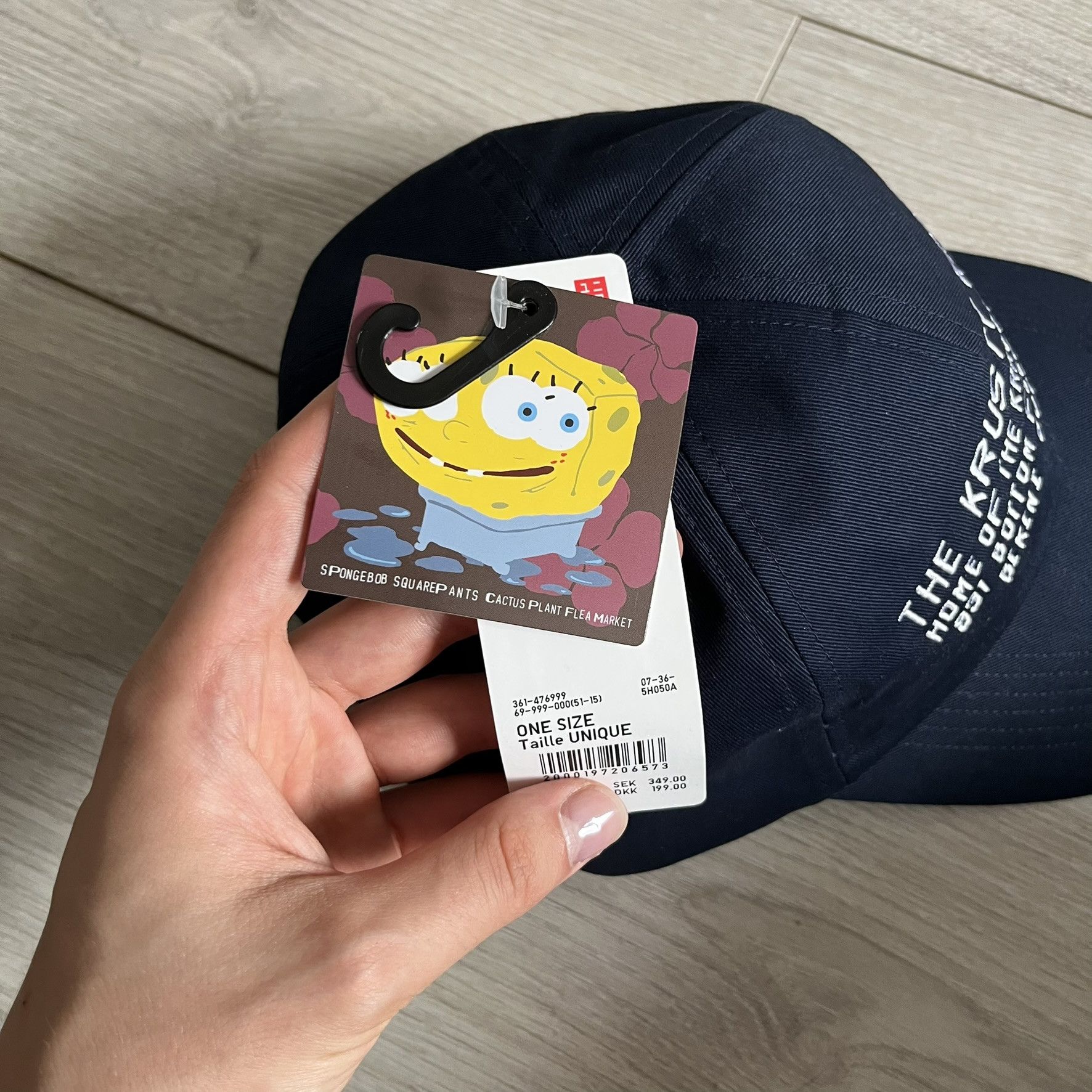 Cactus Plant Flea Market × Uniqlo Uniqlo CPFM Spongebob Navy Cap Size ONE SIZE - 7 Thumbnail