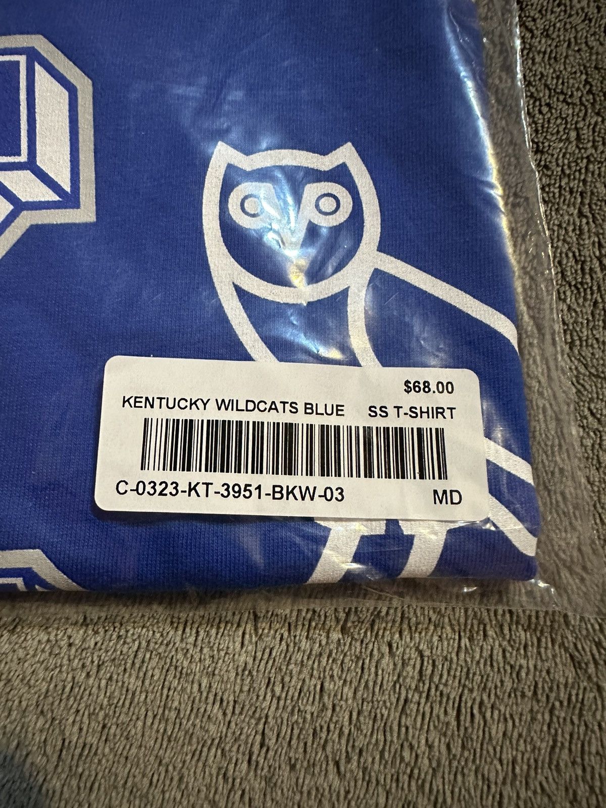 NCAA × October's Very Own OVO x NCAA KENTUCKY WILDCATS T-SHIRT TEE brand new with tags Size US M / EU 48-50 / 2 - 4 Thumbnail