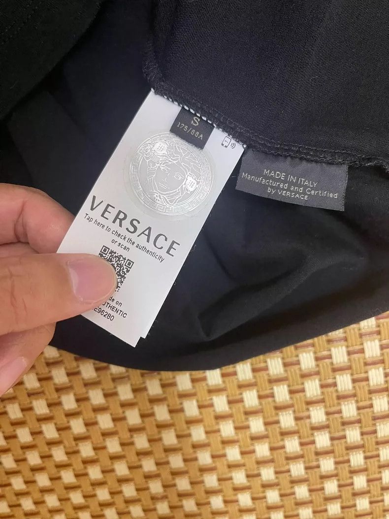 Versace Versace Short sleeves Size US S / EU 44-46 / 1 - 3 Thumbnail