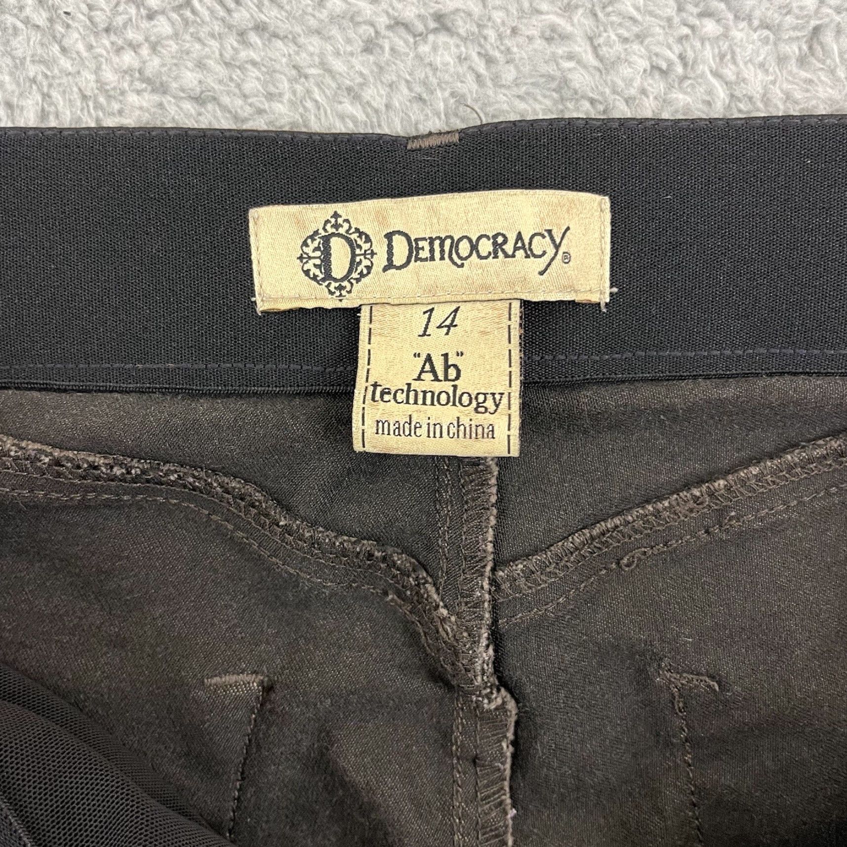 Vintage Democracy Jeans Capri Pants Womens 14 Brown Stretch Ab Technology 5-Pocket Denim Slim Casual Retro 28in Inseam Size 36" / US 14 / IT 50 - 6 Thumbnail