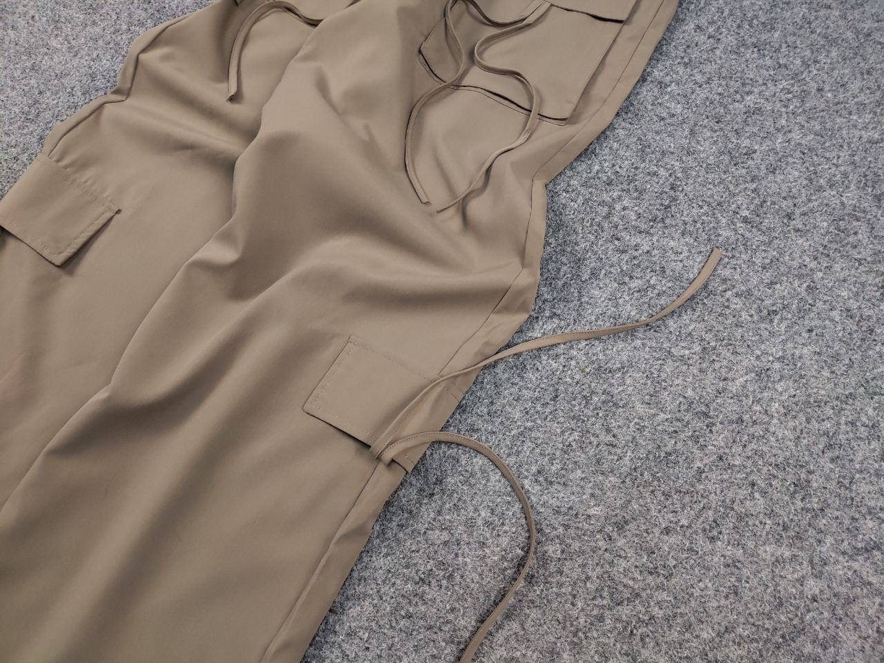 Japanese Brand Vintage 90's Japan Style Baggy Beige Womens Cargo Pants Size 28" / US 6 / IT 42 - 5 Thumbnail