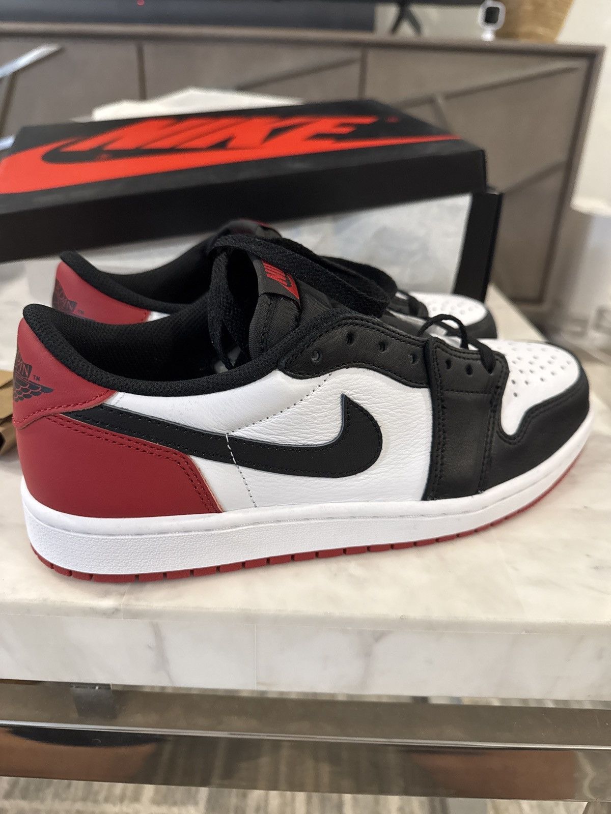 Nike Air Jordan 1 Retro low OG Size US 8.5 / EU 41-42 - 8 Thumbnail