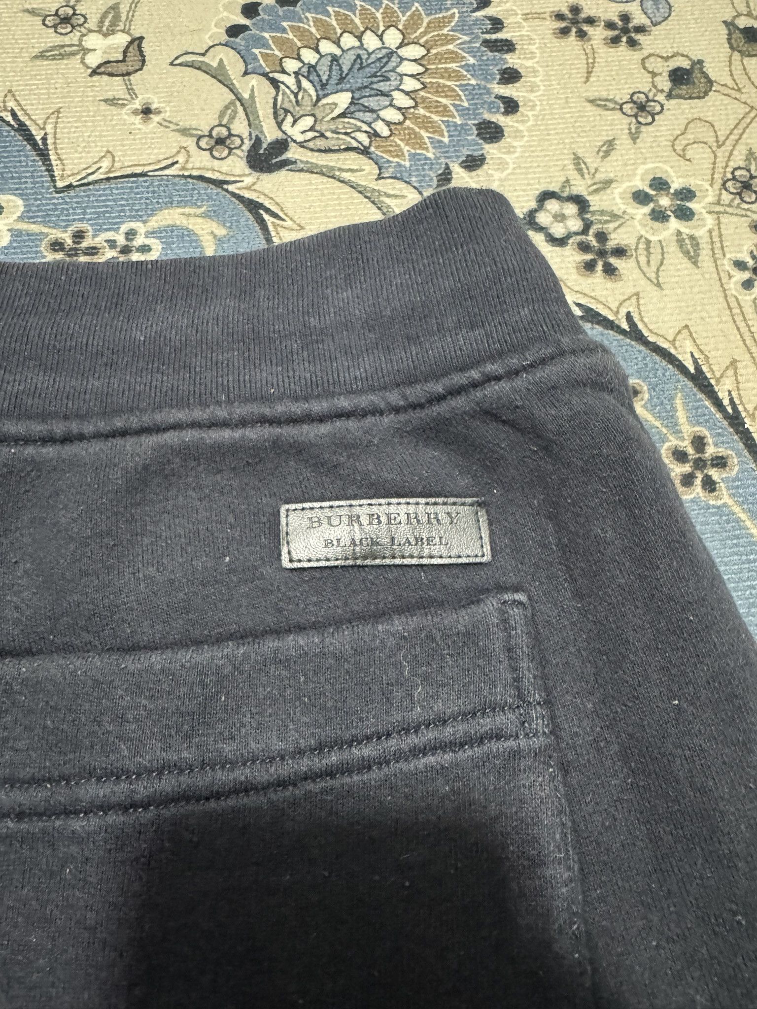 Burberry × Japanese Brand Burberry Black Label Jogger Pants Japan Market Hypebeast Size US 31 - 5 Thumbnail