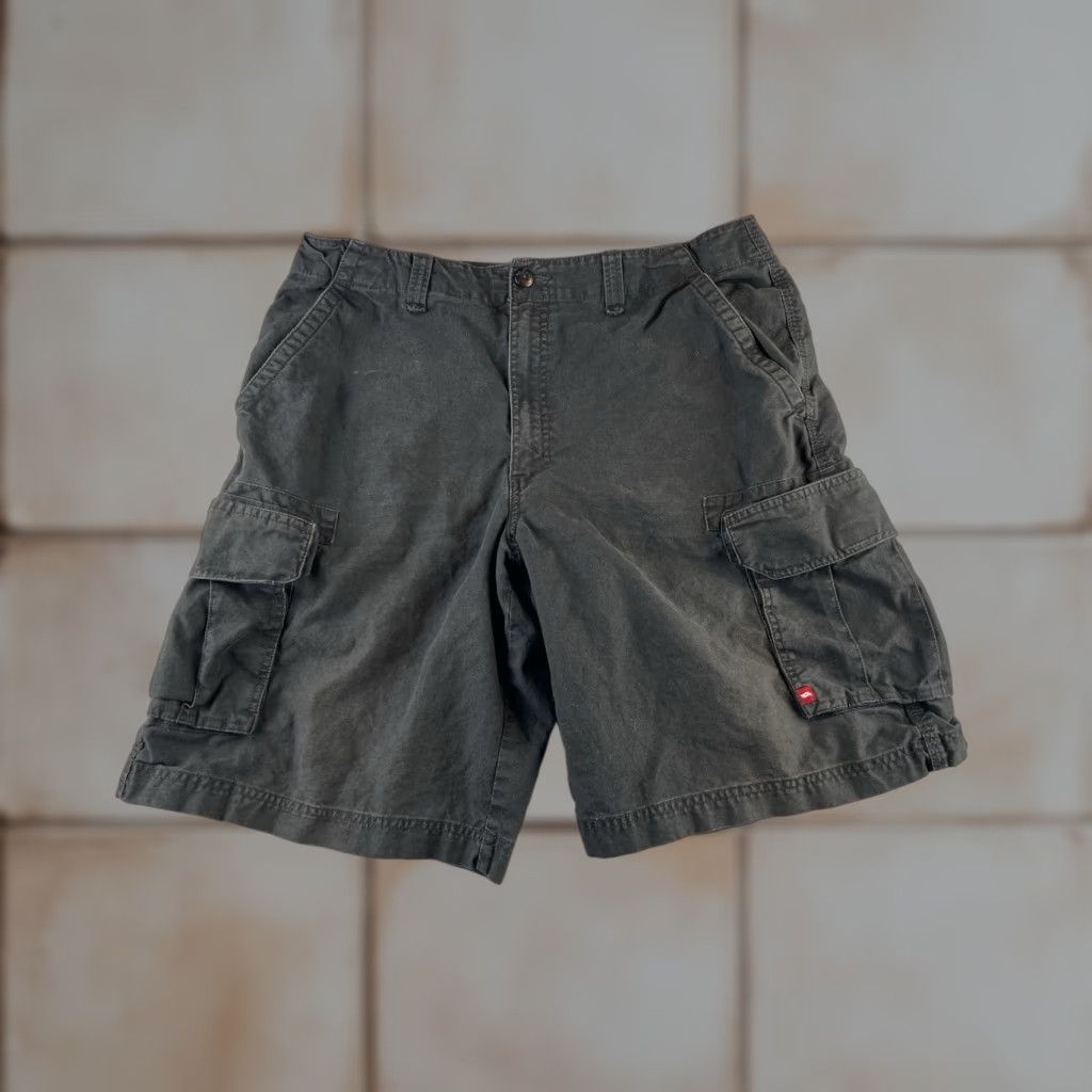 Vintage VINTAGE Tony Hawk Cargo Shorts Mens 36 Black Y2K Skater Pants Short 11.5in Inseam Men’s Cargo Pocket Regular/Flat Front Logo Zipper Button Size US 36 / EU 52 - 1 Thumbnail