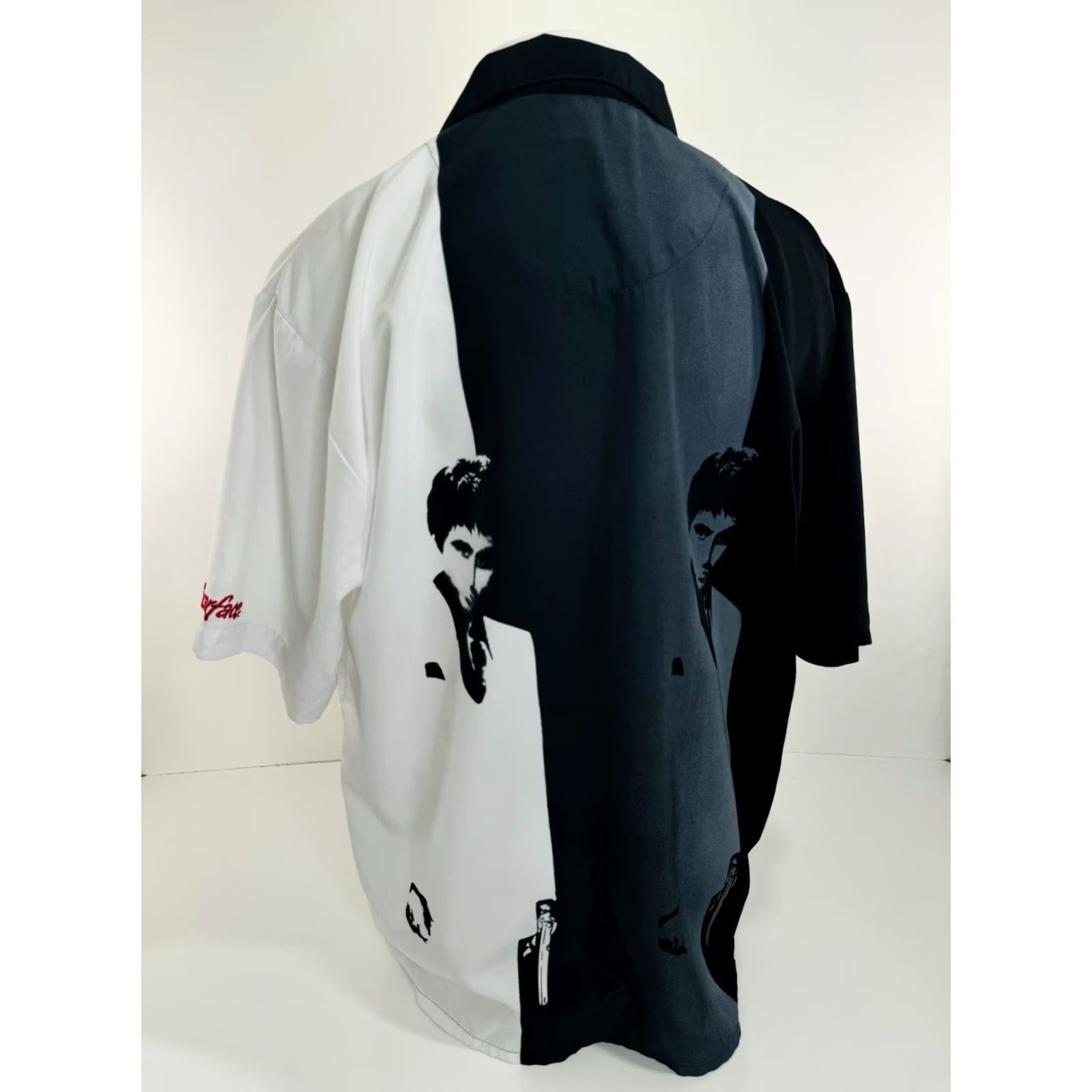 Vintage SCARFACE Al PACINO / DRAGONFLY Mens XL Shirt - MINT, Button-Up Short Sleeve, Black / White, 2000s? Size US XL / EU 56 / 4 - 6 Thumbnail