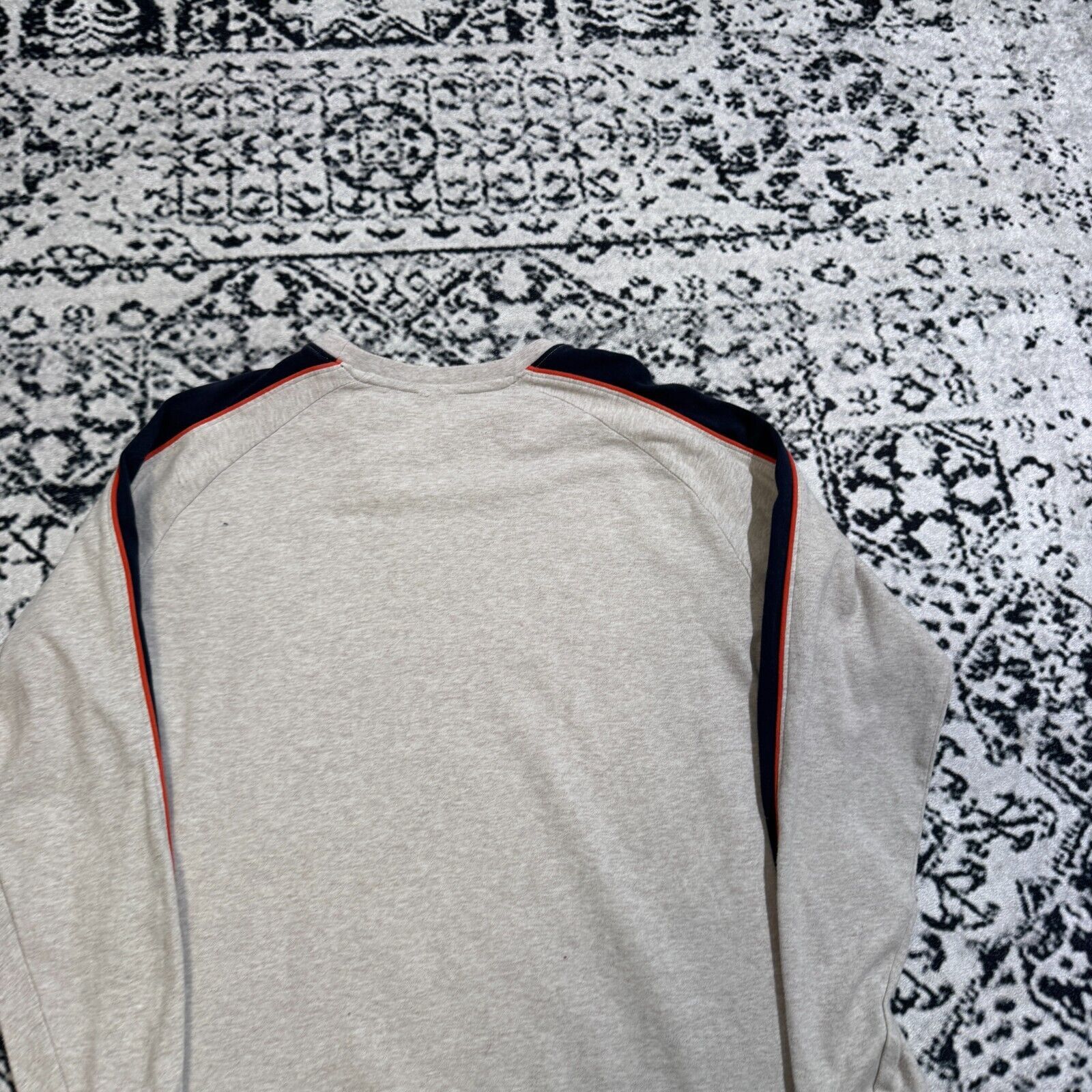 Hugo Boss × Vintage Vintage Hugo Boss Gray Cotton Crewneck Size S Y2K 90s Logo Size US S / EU 44-46 / 1 - 16 Thumbnail