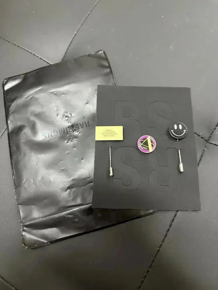 Raf Simons Raf Simons 20SS Pin Set Size ONE SIZE - 1 Thumbnail