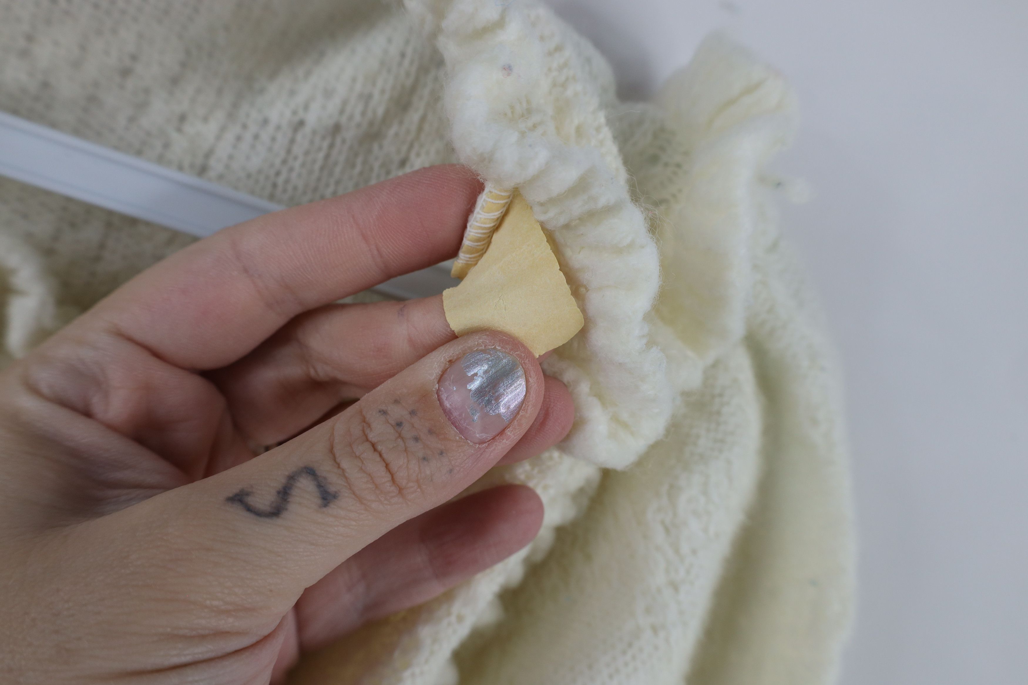 Vintage Vintage 60s Streetwear Frilly Knit Sweater Cream USA Size M / US 6-8 / IT 42-44 - 14 Thumbnail