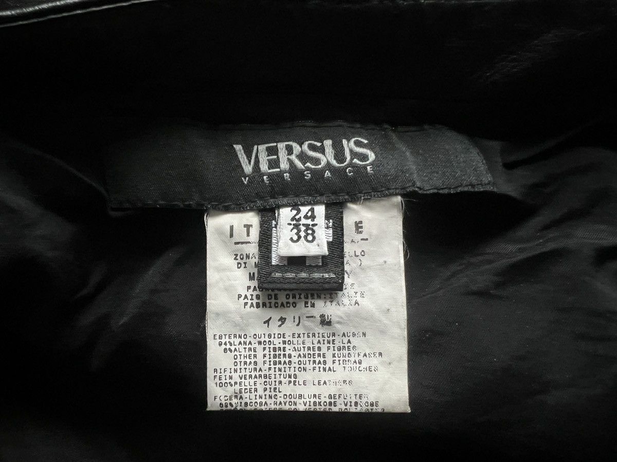 Versace Versus : Versace Midi Skirt Two Layer Wave Made In IT Size 25" / US 0 / IT 36 - 7 Thumbnail