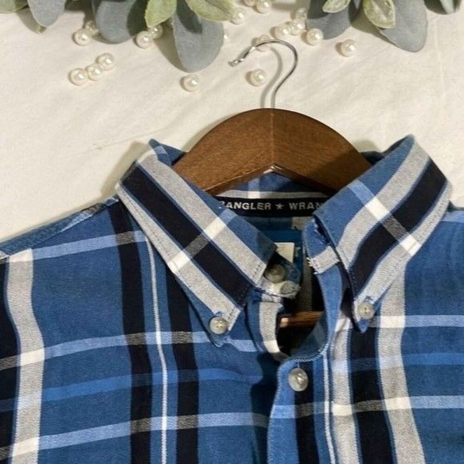 Wrangler Wrangler Mens Blue Plaid Flannel Button Down SIze XL Size US XL / EU 56 / 4 - 8 Thumbnail