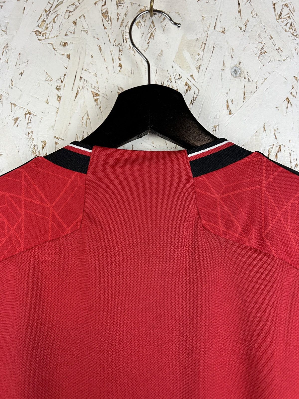 Adidas BNWT Adidas Manchester United 2023/24 Home Soccer Jersey M Size US M / EU 48-50 / 2 - 6 Thumbnail