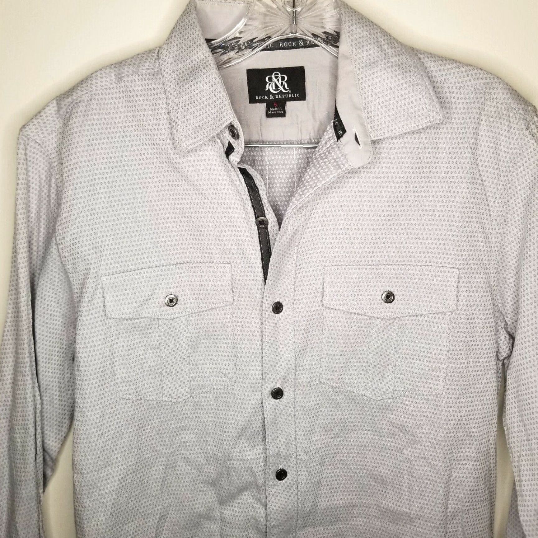 Vintage VINTAGE Rock & Republic Shirt Mens Long Sleeve Button-Up Size S Gray Size US S / EU 44-46 / 1 - 2 Thumbnail