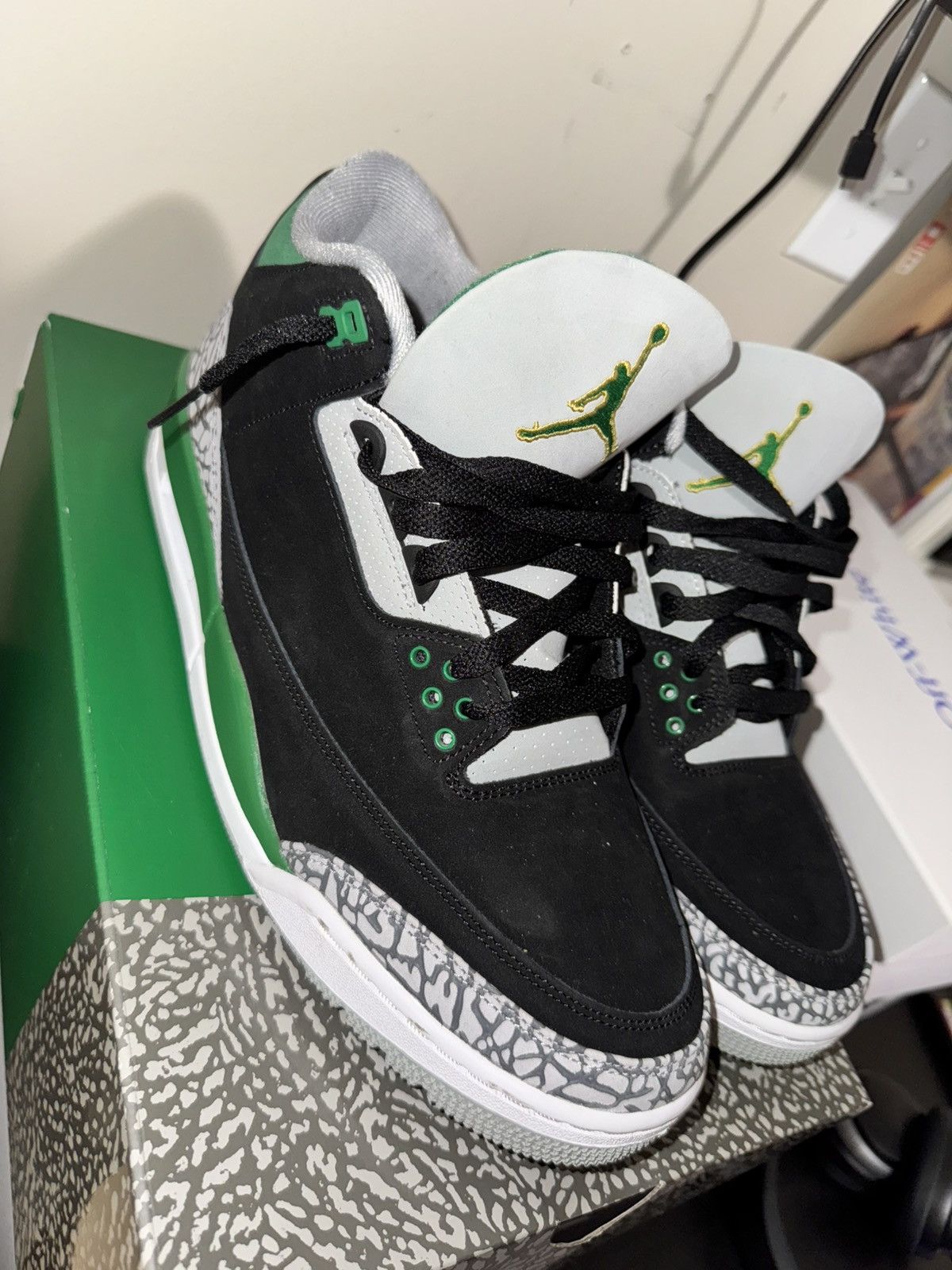 Jordan Brand × Nike Pine green 3s Size US 11 / EU 44 - 2 Thumbnail