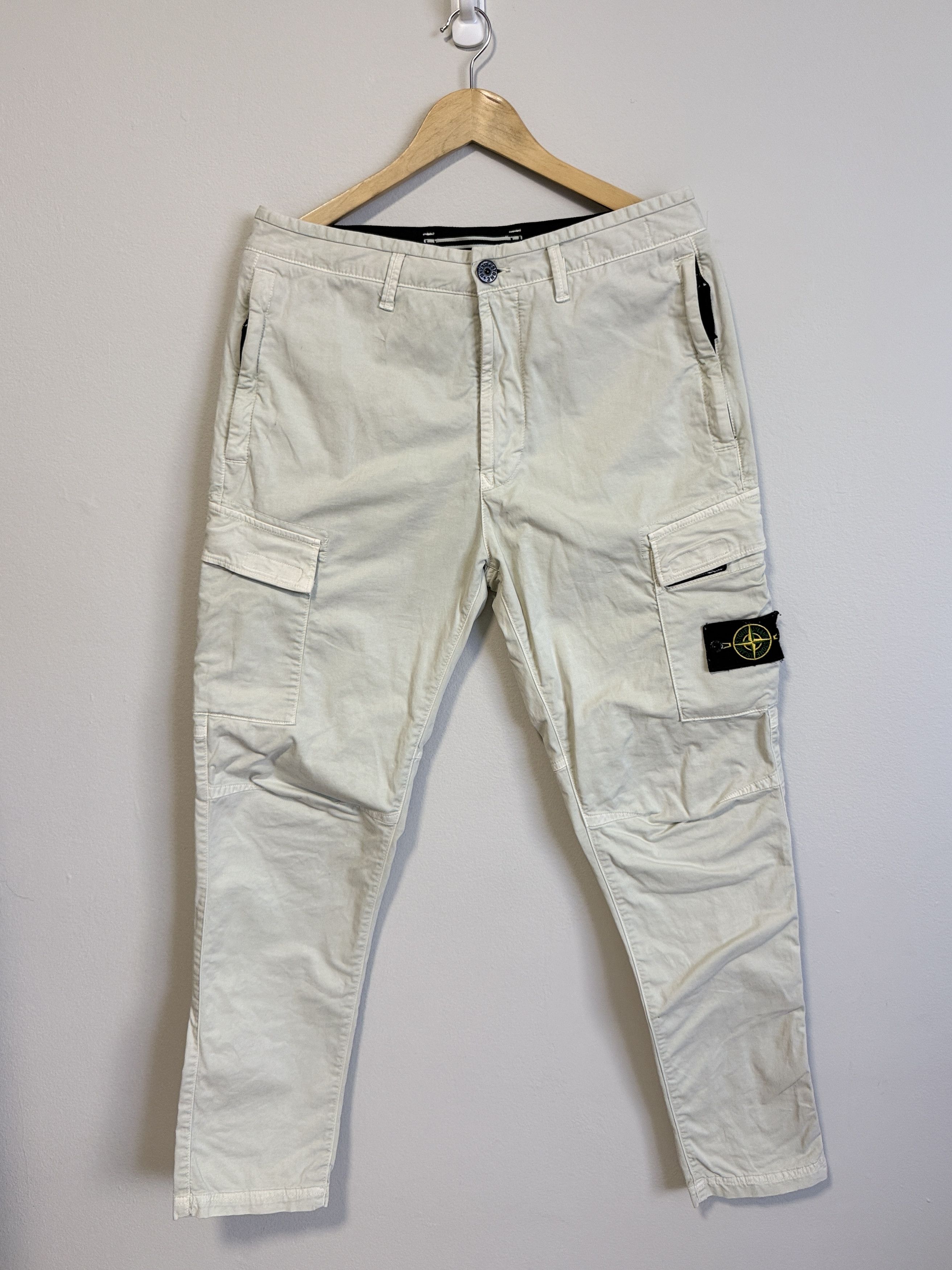STONE ISLAND CARGO PANTS 32