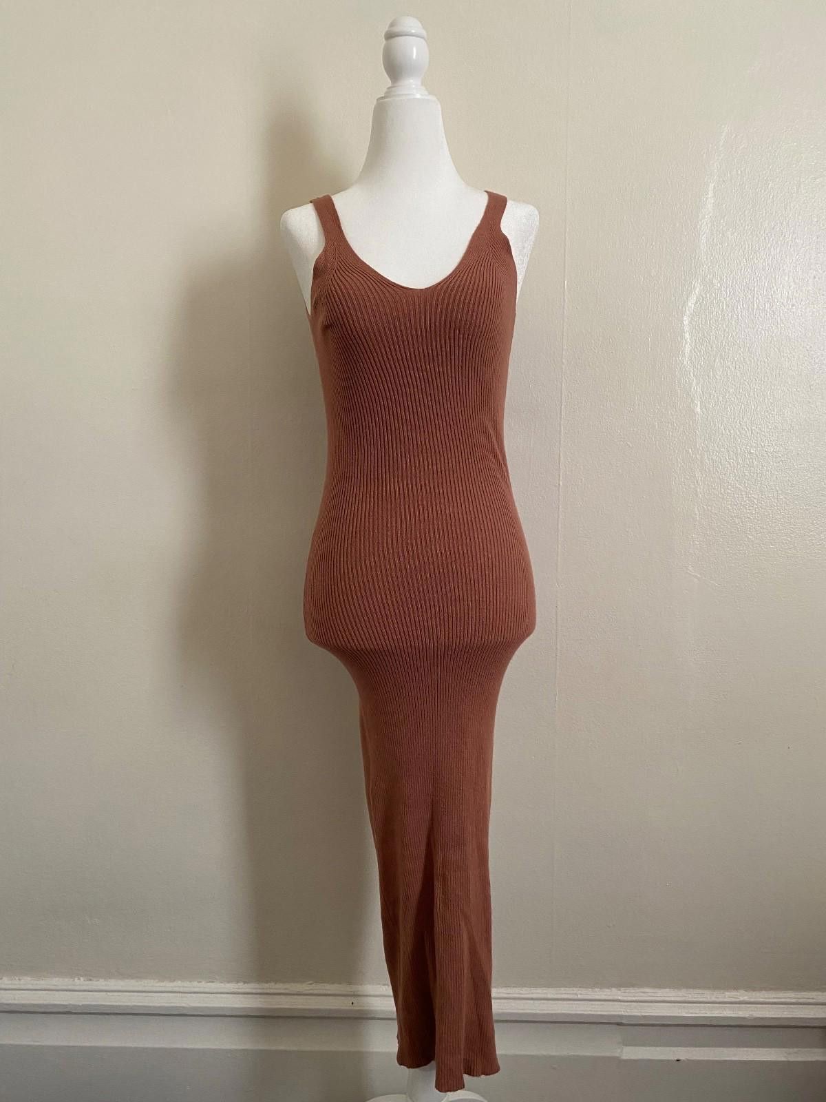 Other DRESS FORM Knit Midi Dress in Rose (SMALL) Size S / US 4 / IT 40 - 5 Thumbnail